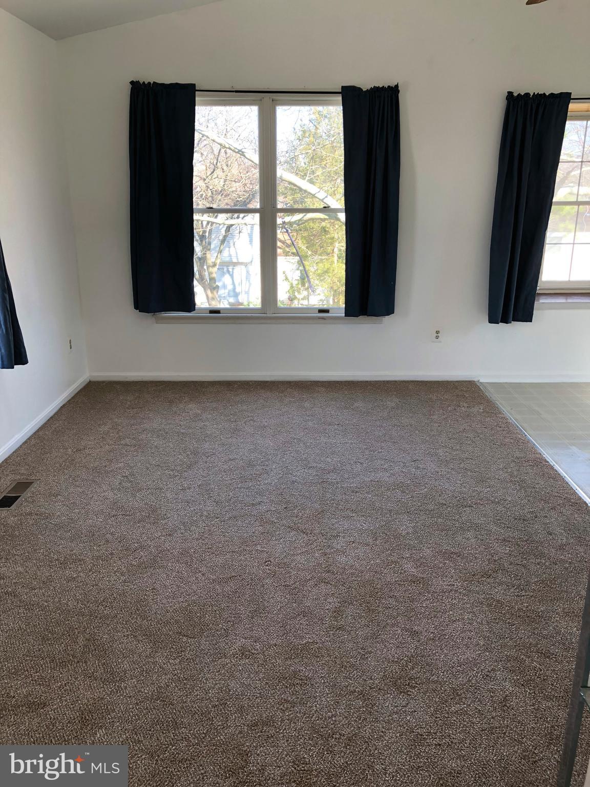 HUNTERS CREEK - Residential Lease