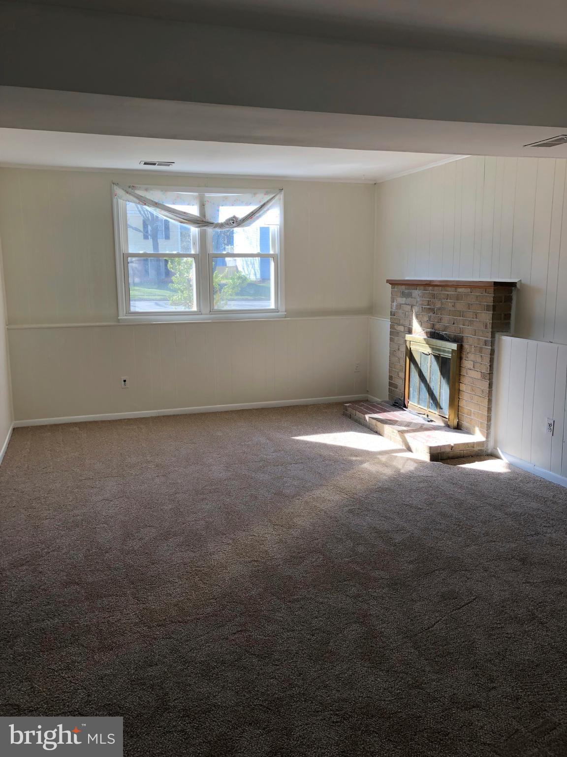 HUNTERS CREEK - Residential Lease