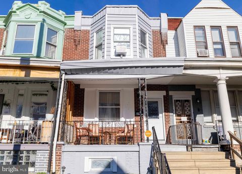 Townhouse For Sale - 133 E Albanus Street<br/> PHILADELPHIA, PA 19120