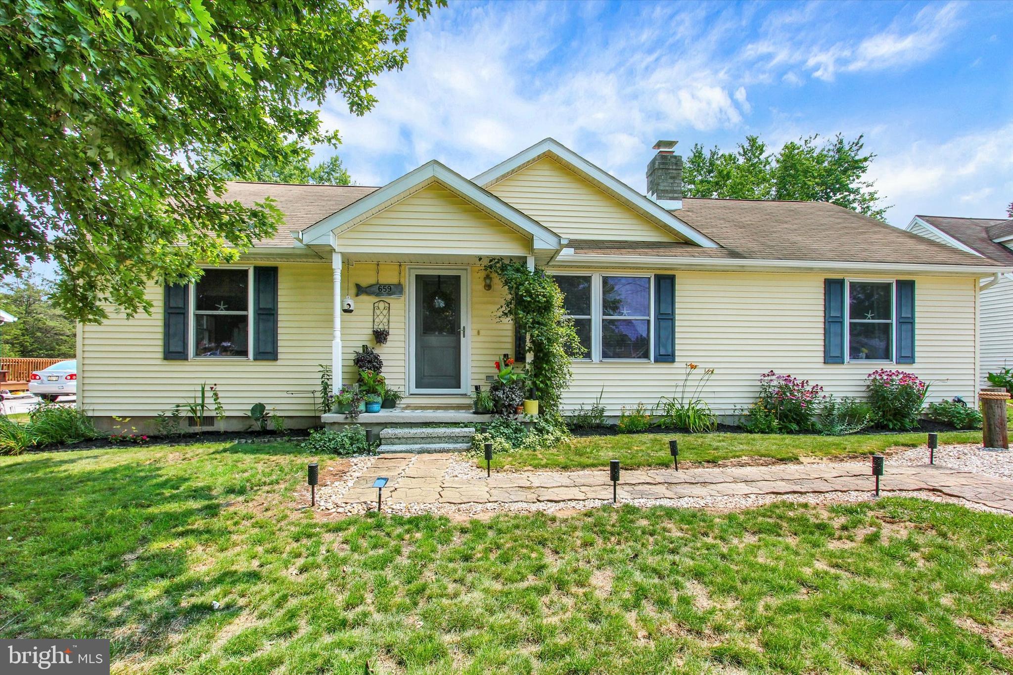 659 CURTIS DRIVE