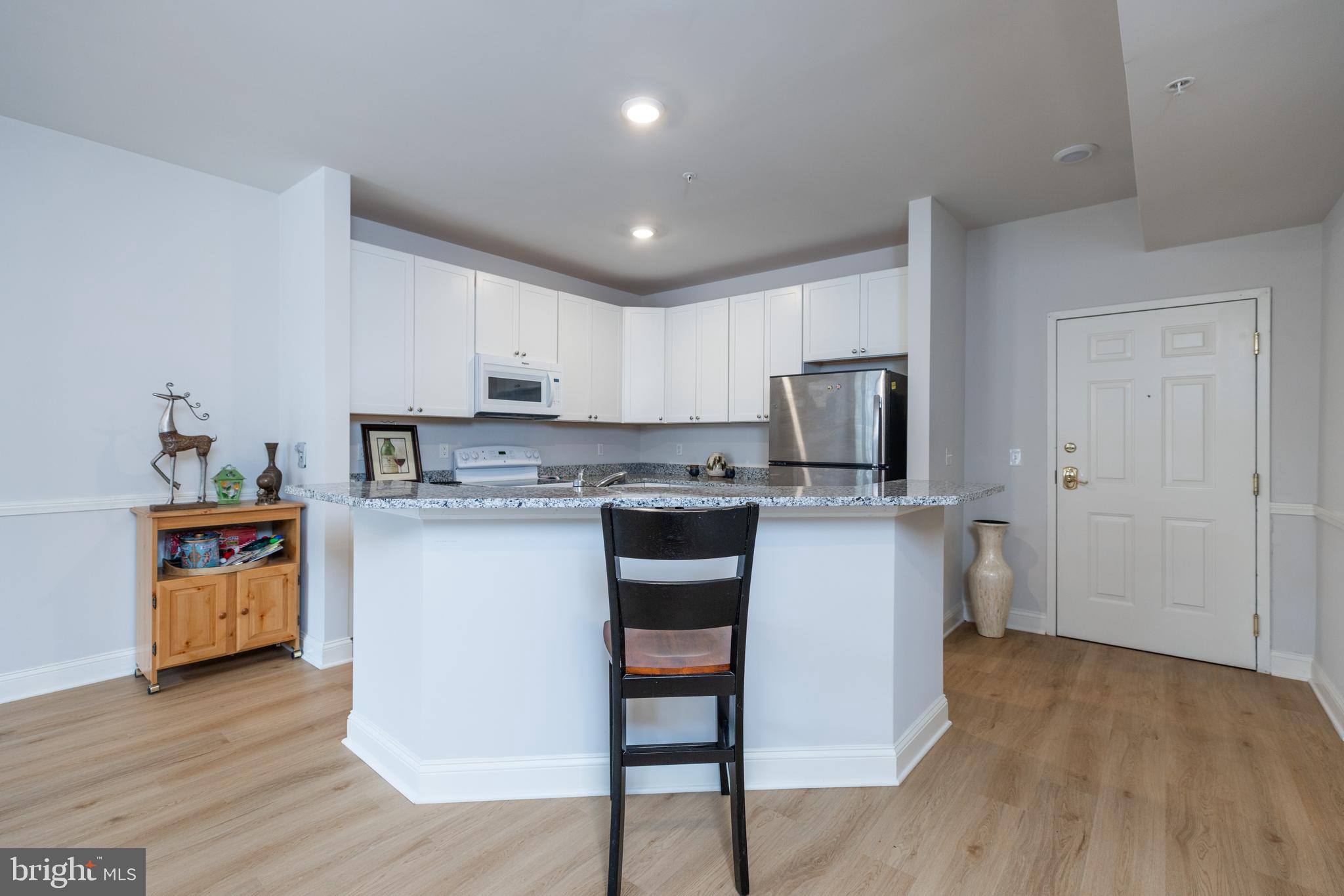 VILLAGE OF FOUNTAINVIEW - Residential