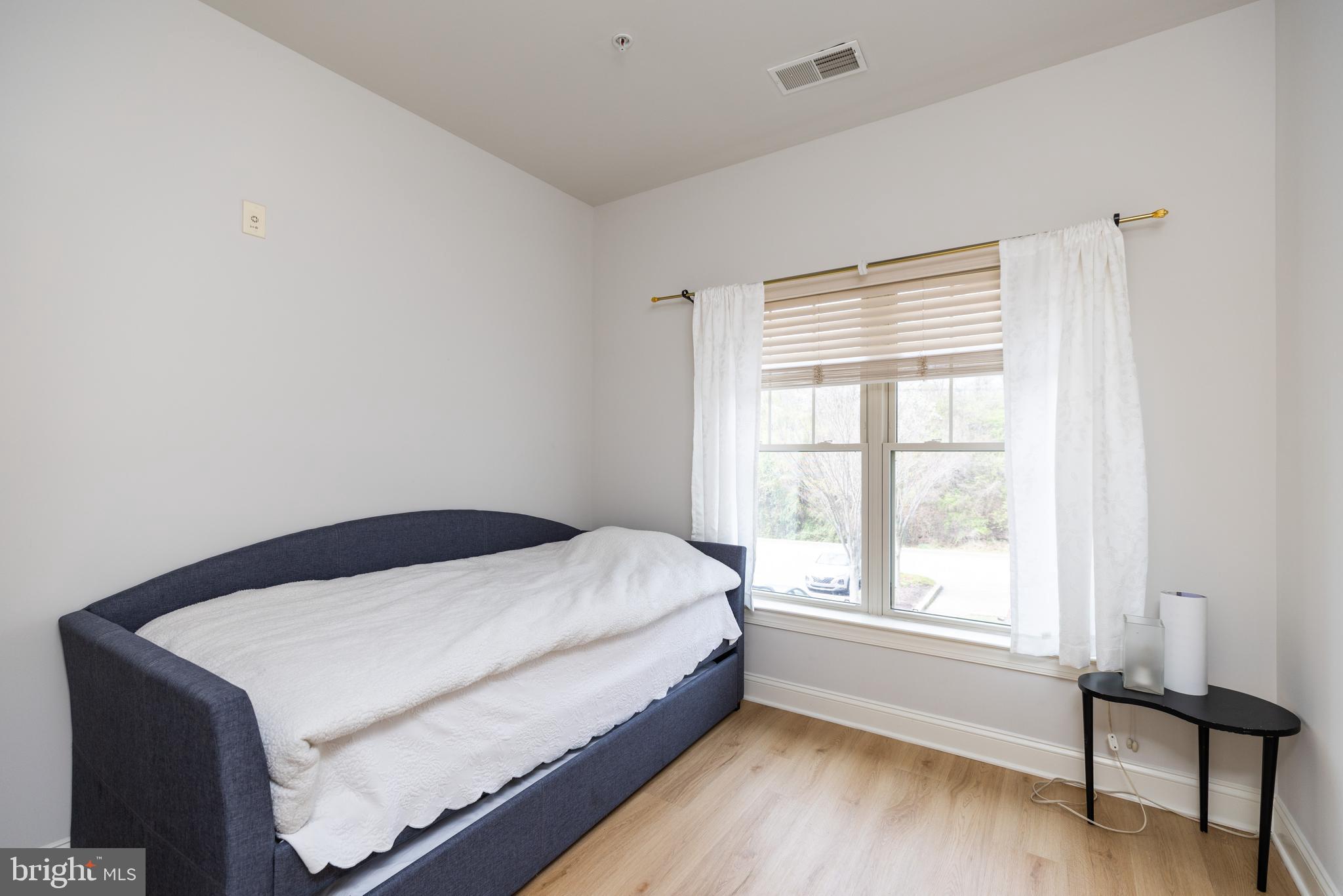 VILLAGE OF FOUNTAINVIEW - Residential