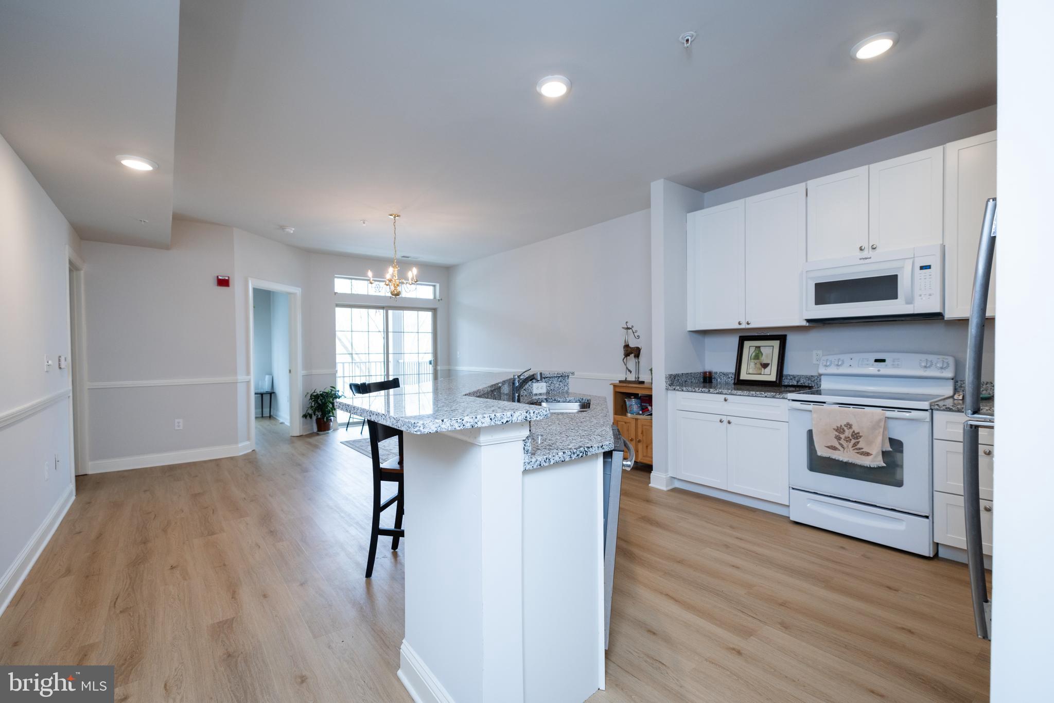 VILLAGE OF FOUNTAINVIEW - Residential