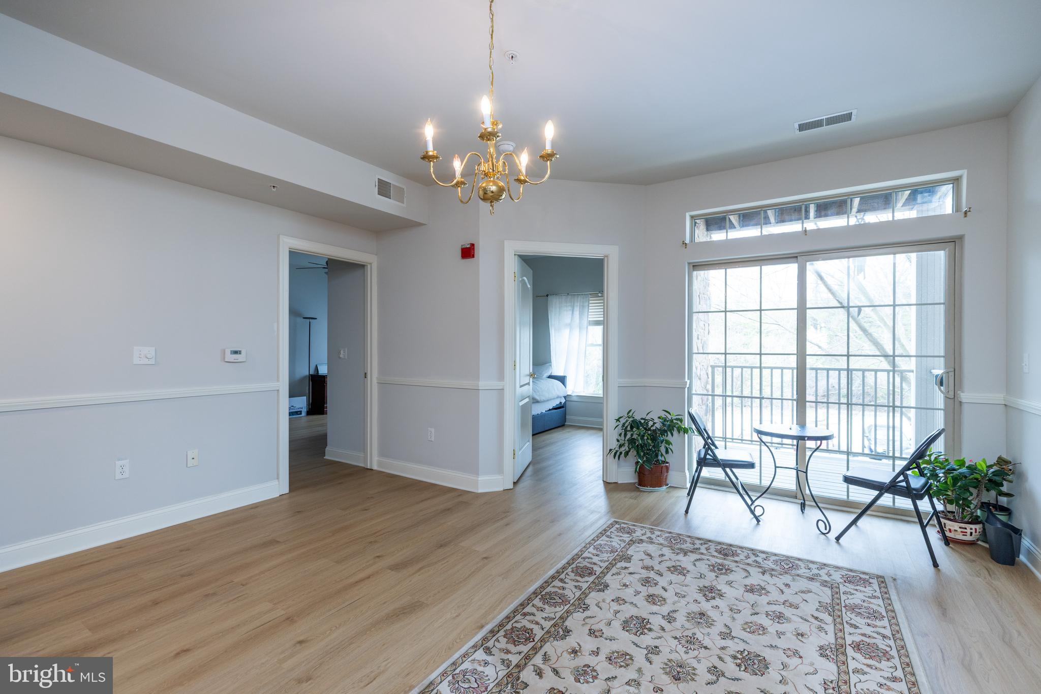 VILLAGE OF FOUNTAINVIEW - Residential