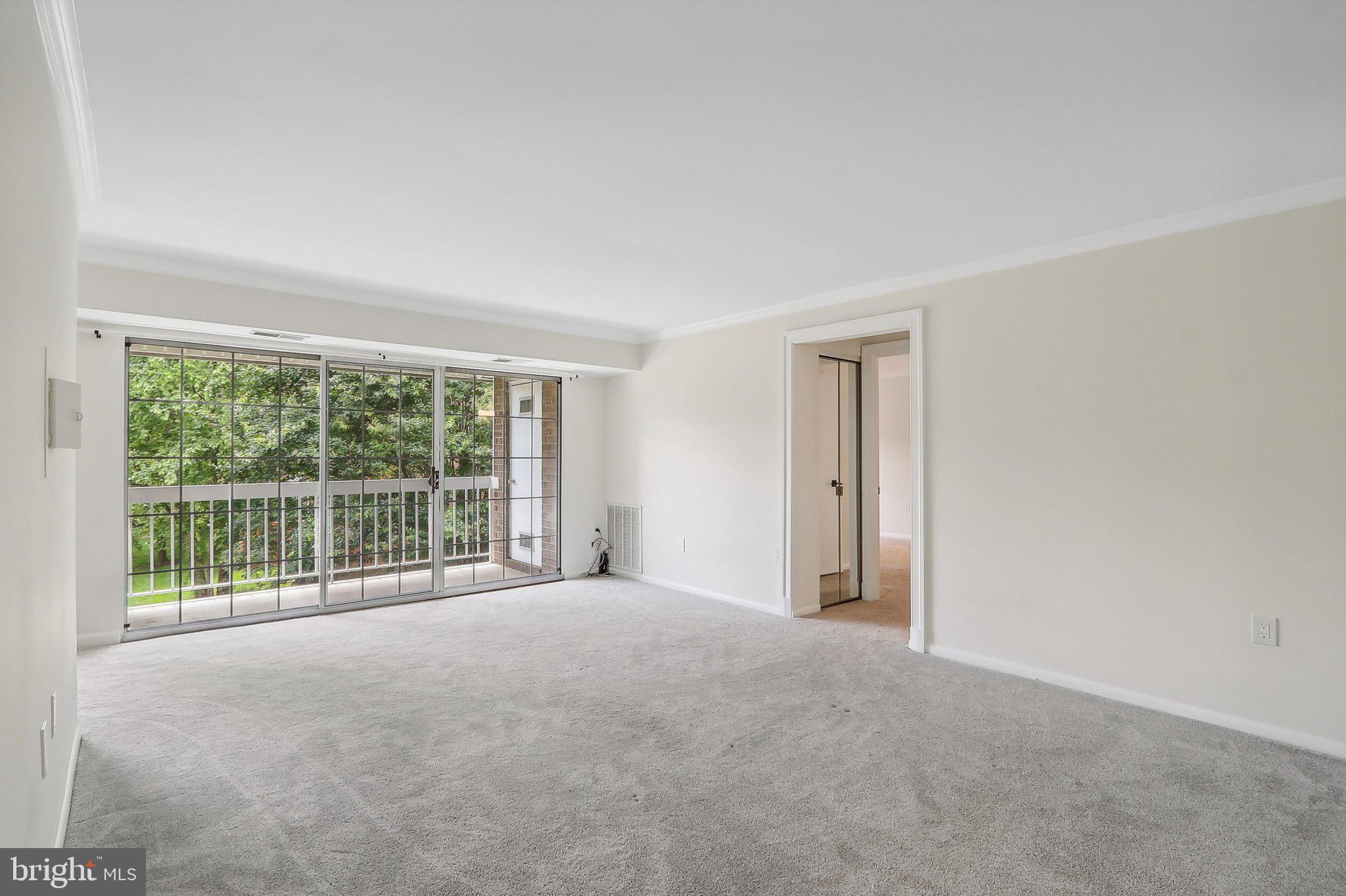 MC LEAN CHASE - Residential