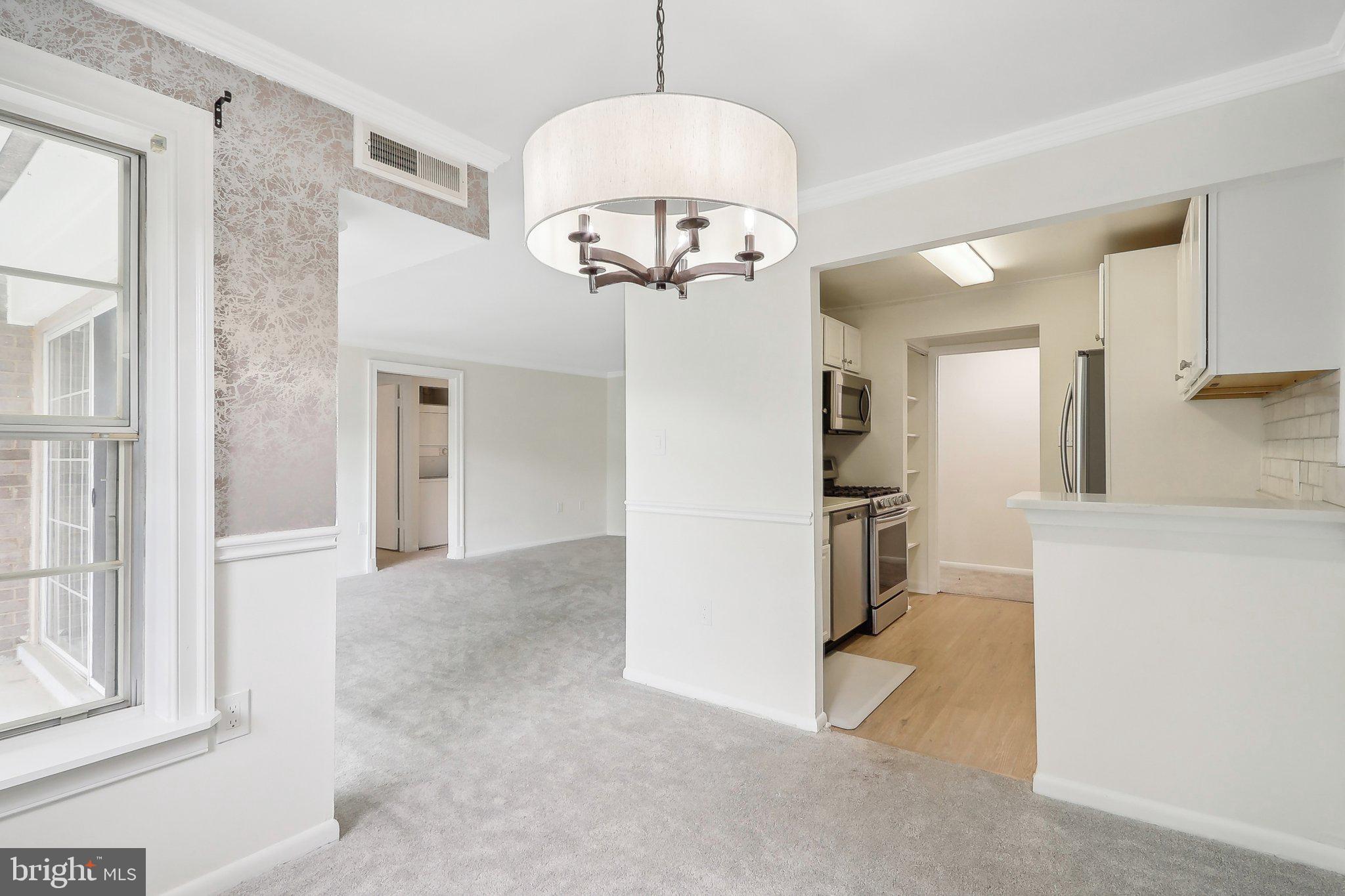 MC LEAN CHASE - Residential