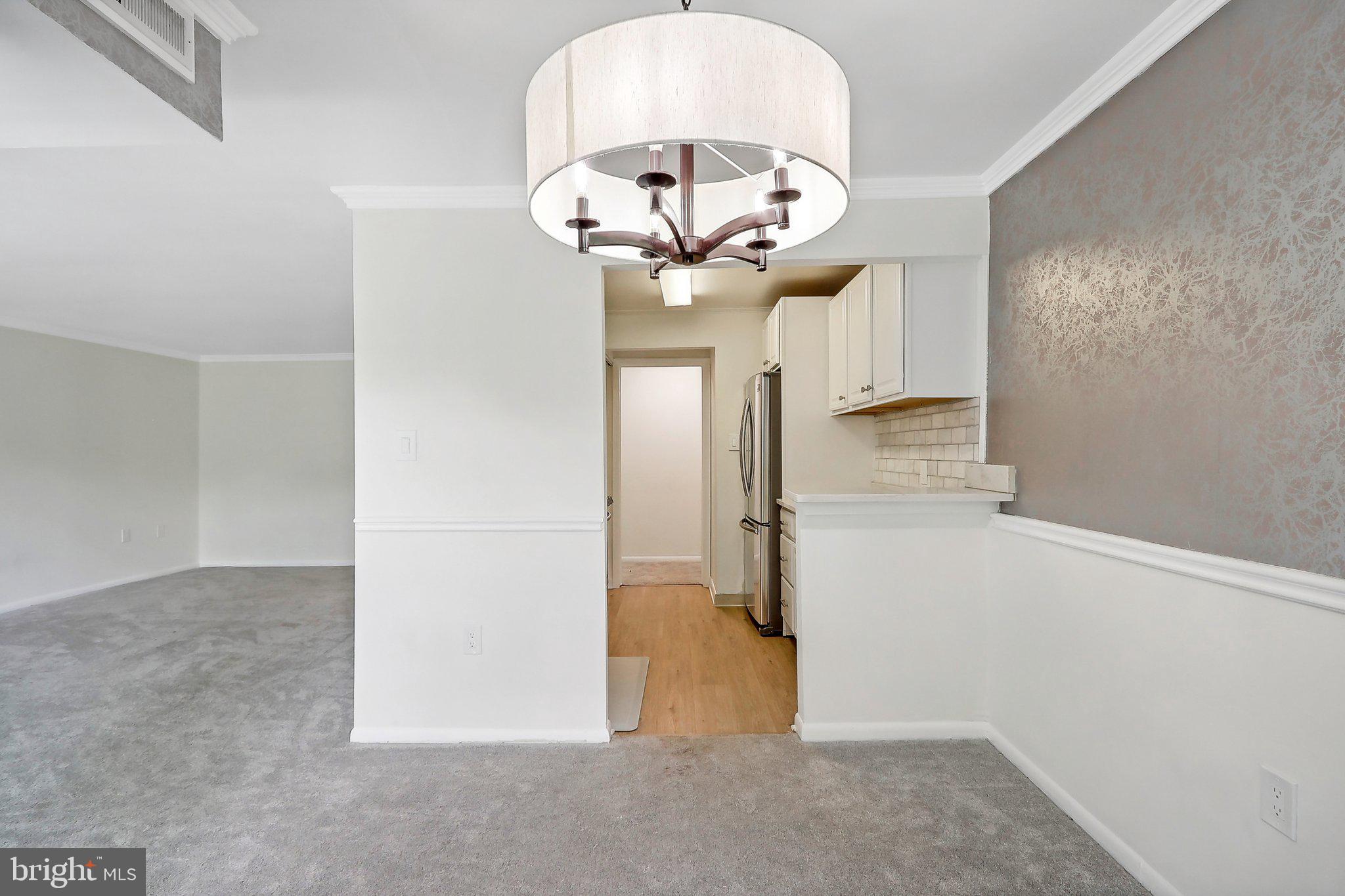 MC LEAN CHASE - Residential