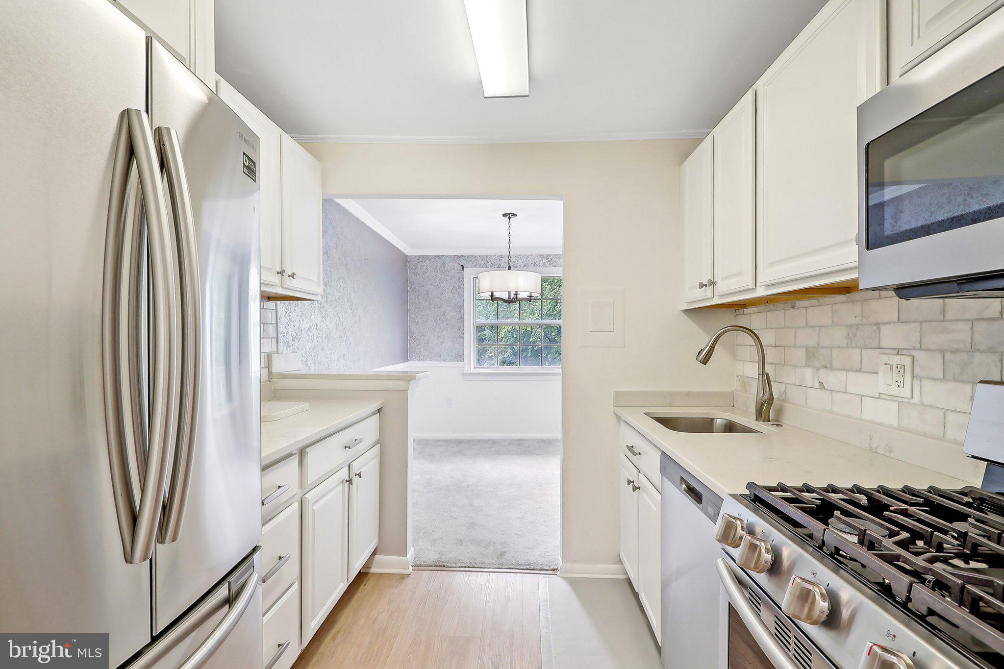 MC LEAN CHASE - Residential