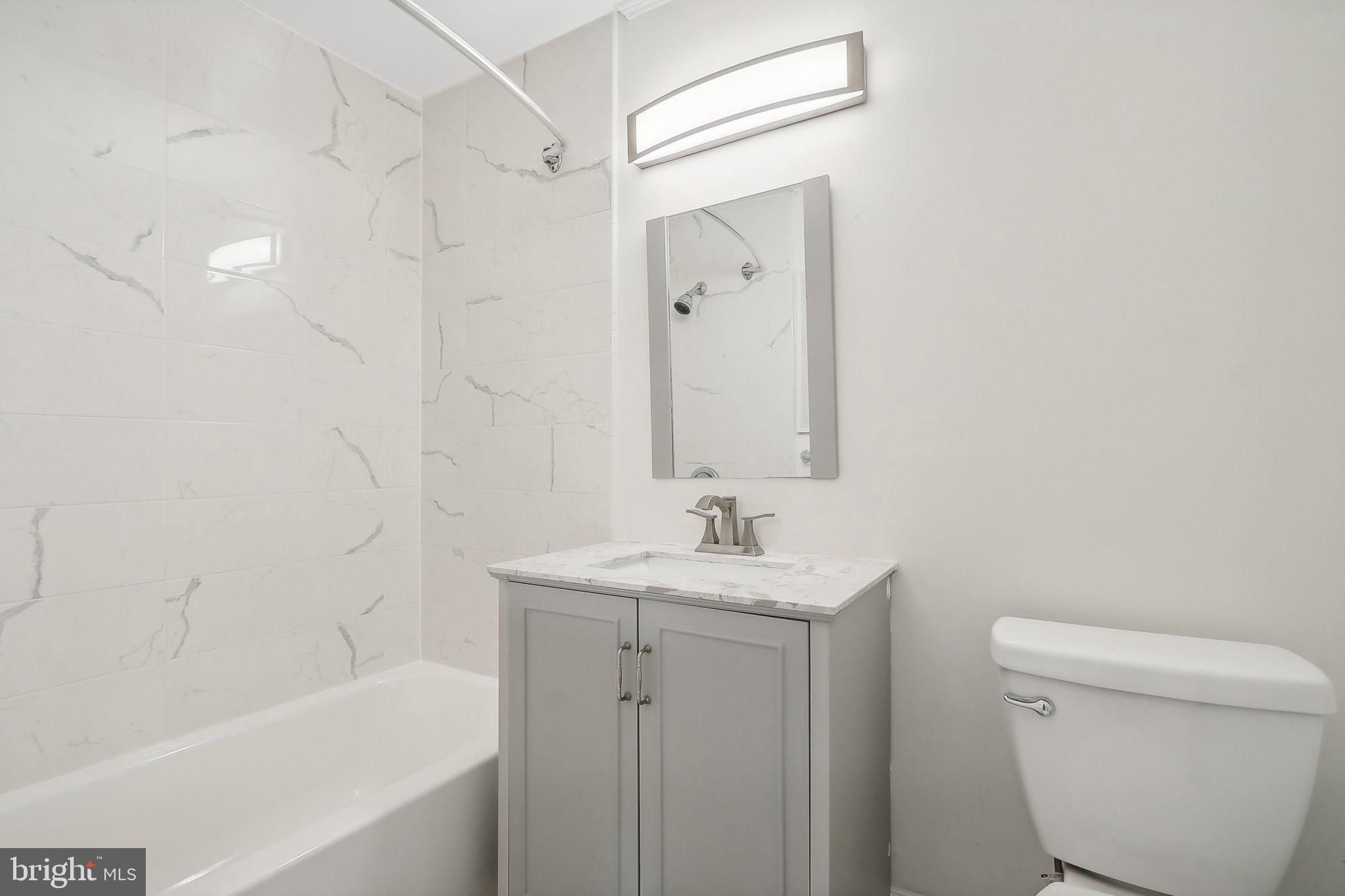 MC LEAN CHASE - Residential