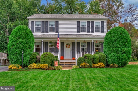 Photo of 13509 Princedale Drive, WOODBRIDGE, VA 22193 (MLS # VAPW2132200)