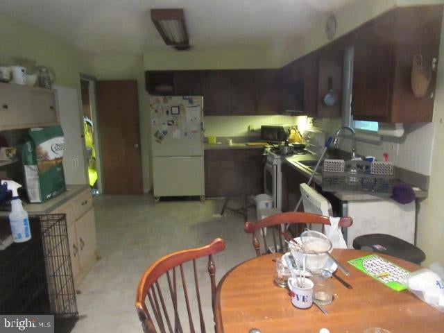 6817 WEYMOUTH ROAD