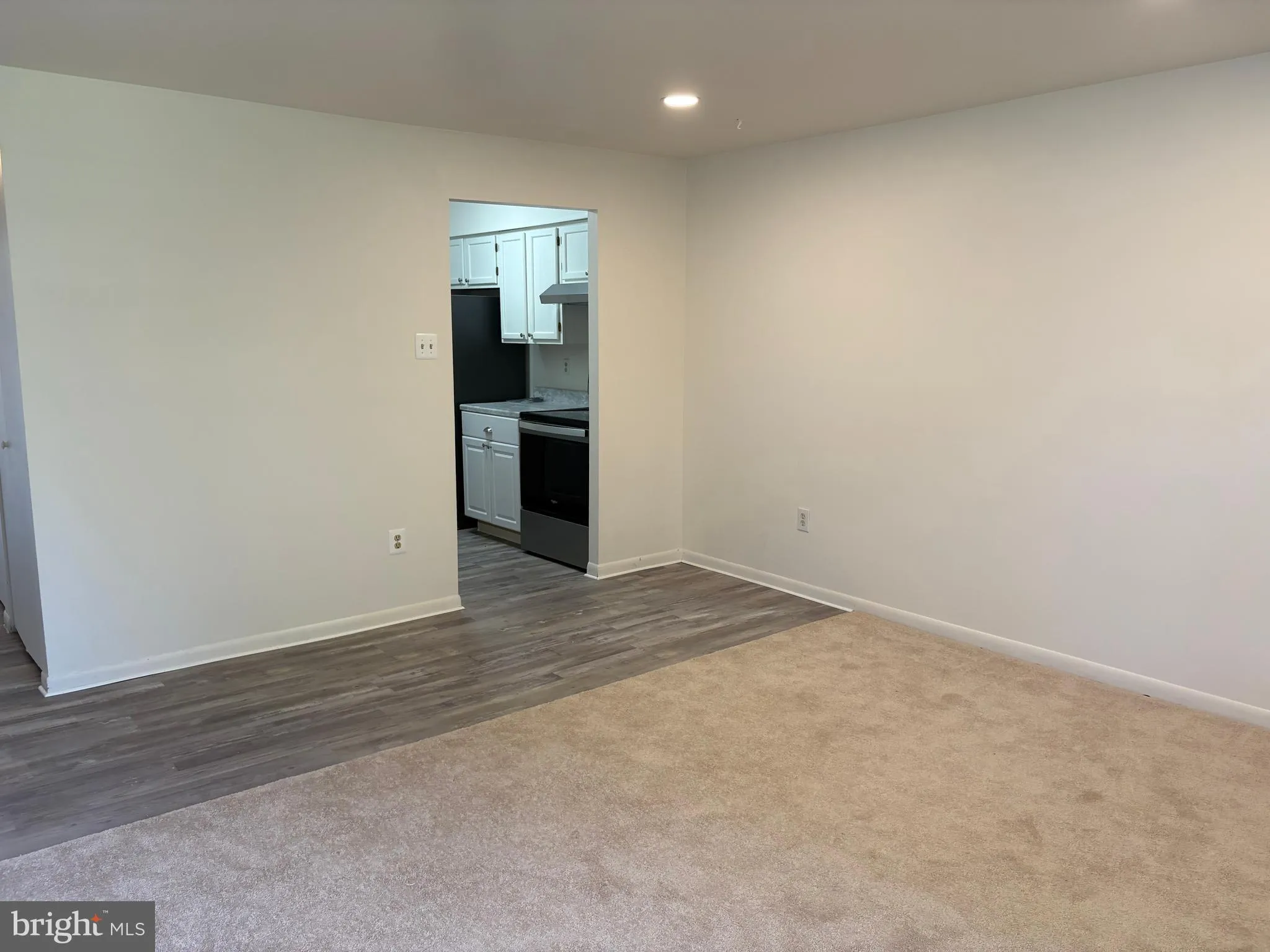 New Castle, Delaware 19720, United States, 2 Bedrooms Bedrooms, ,1 BathroomBathrooms,Residential,Active,146613