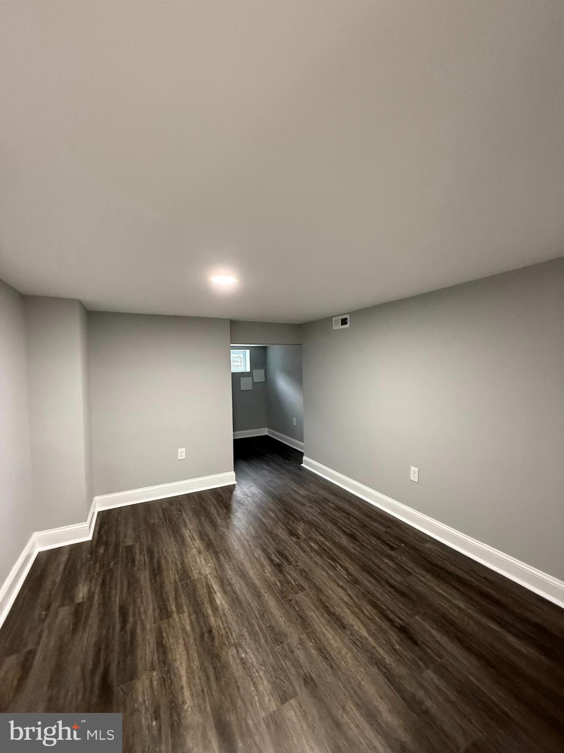 CLIFTON PARK - Residential Lease