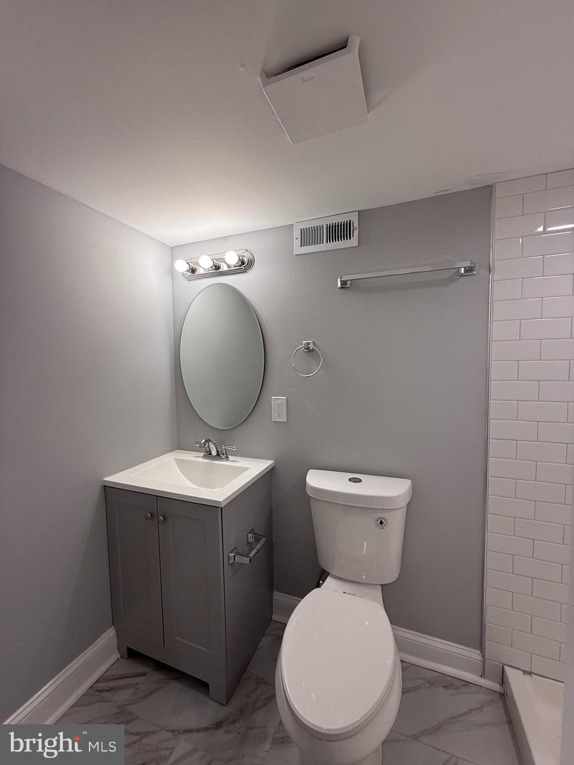 CLIFTON PARK - Residential Lease