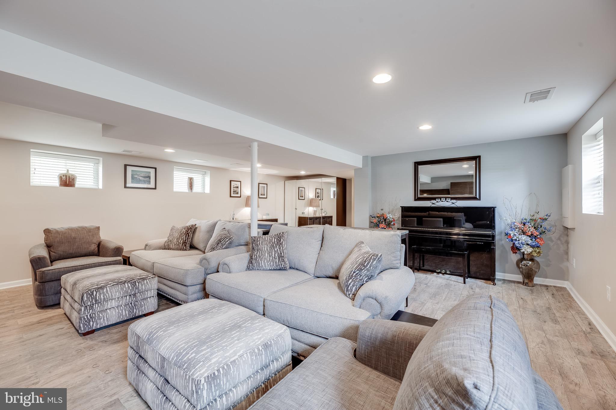 GLENARDEN - Residential