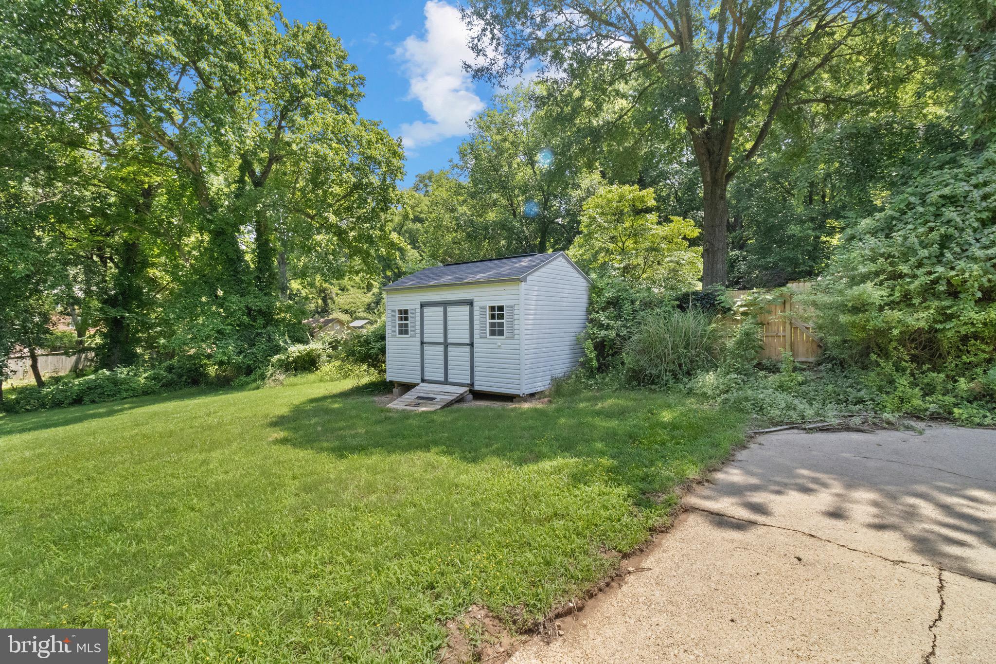 NORTH POTOMAC VISTA - Residential