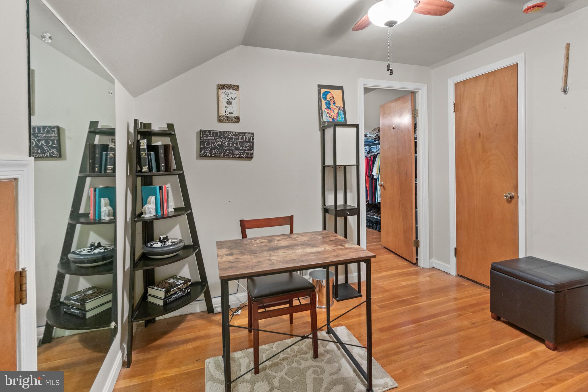 NORTH POTOMAC VISTA - Residential