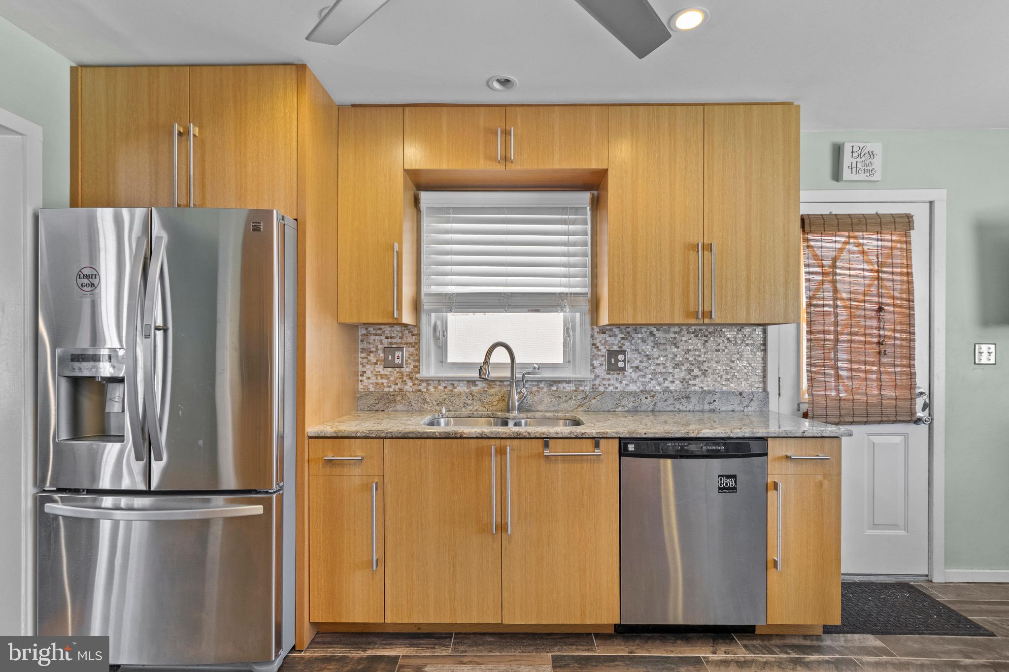 NORTH POTOMAC VISTA - Residential