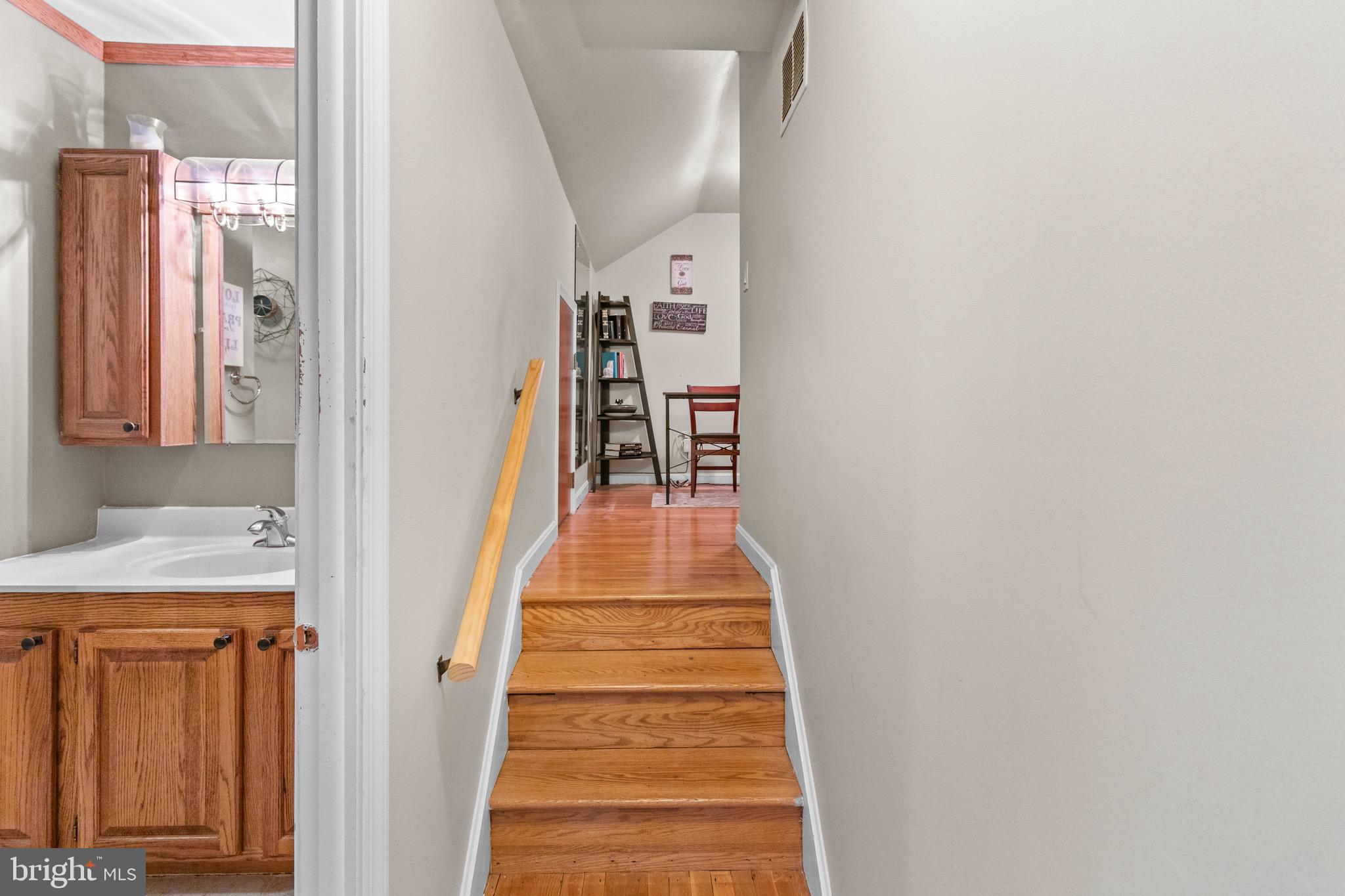 NORTH POTOMAC VISTA - Residential