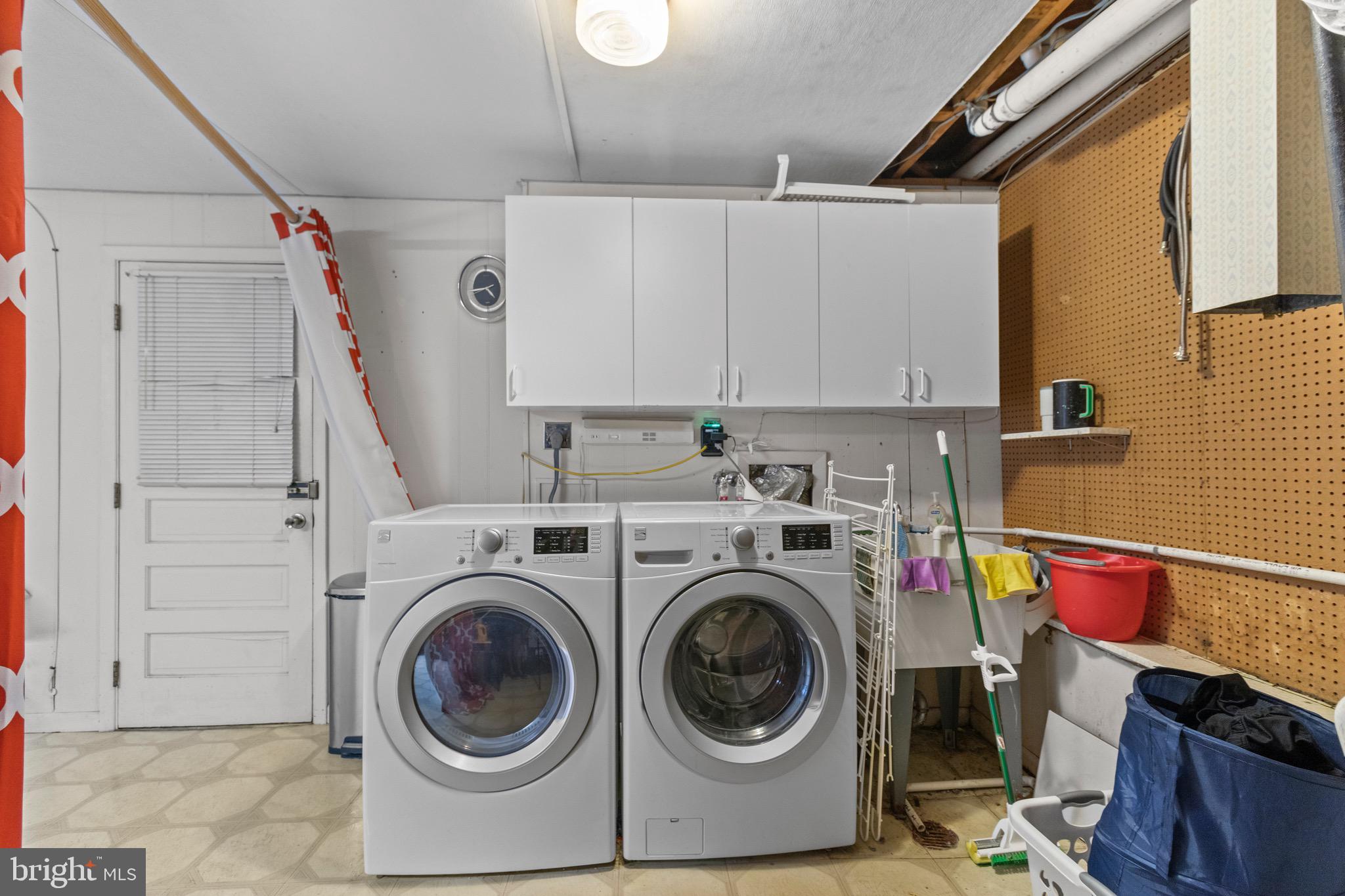 NORTH POTOMAC VISTA - Residential