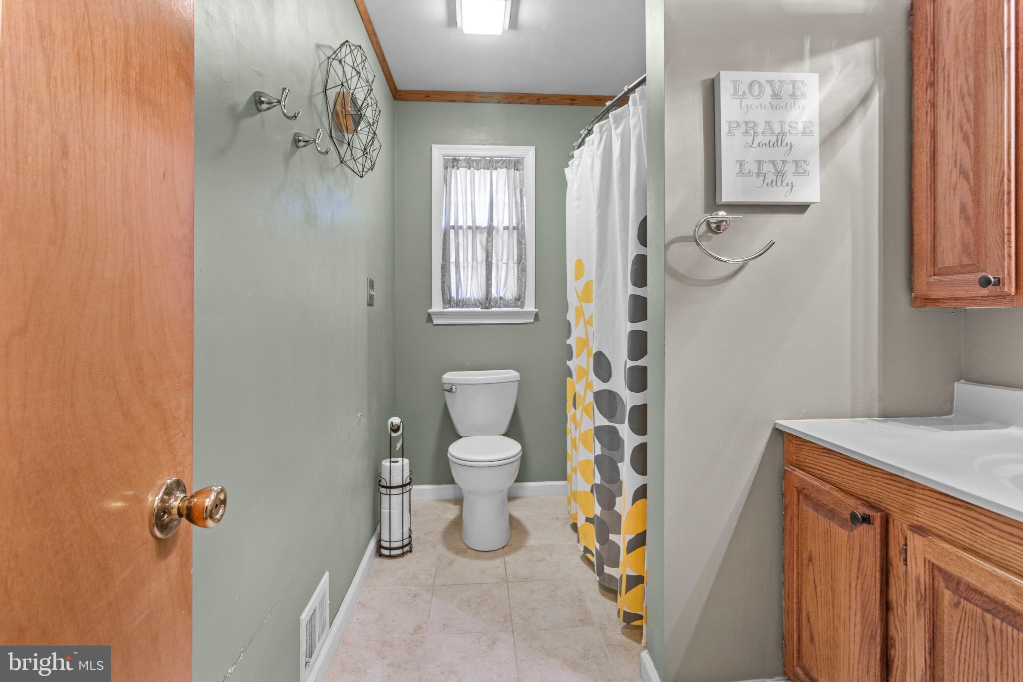 NORTH POTOMAC VISTA - Residential