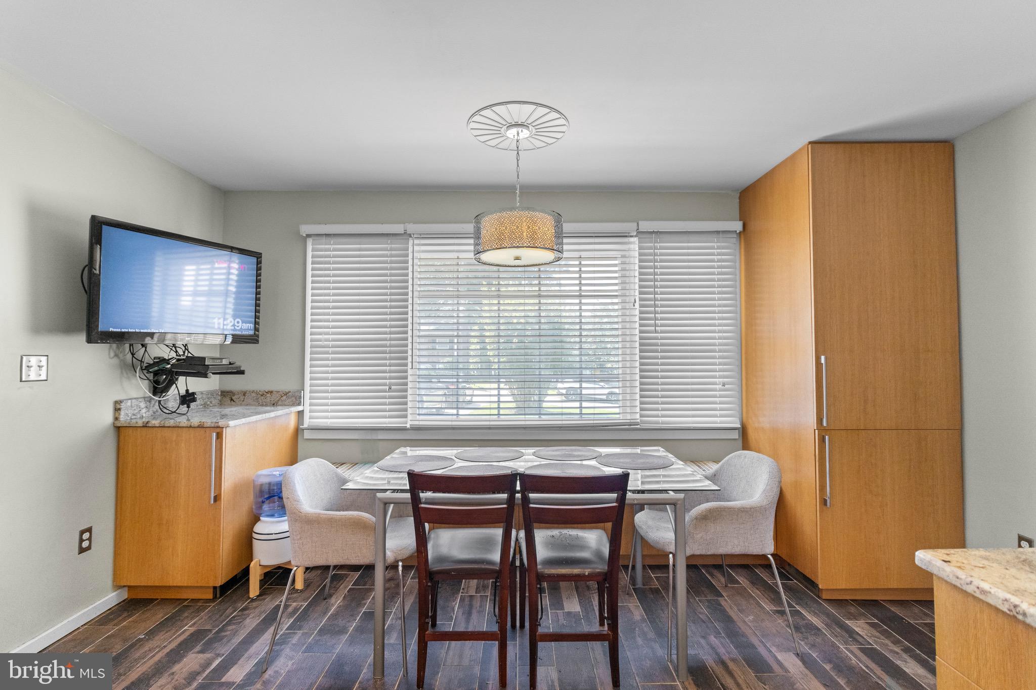 NORTH POTOMAC VISTA - Residential