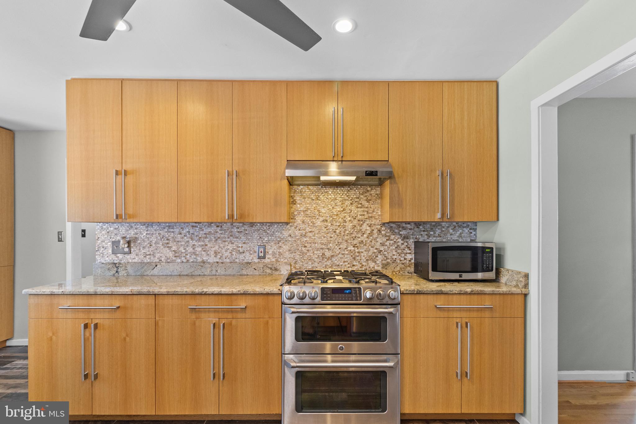 NORTH POTOMAC VISTA - Residential