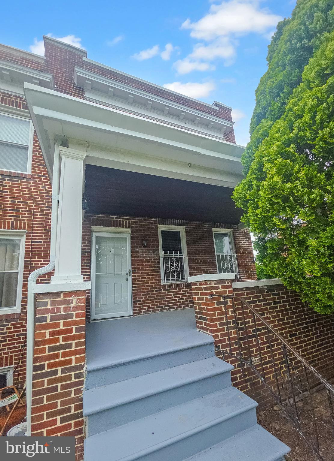 ROSEMONT - Residential Income