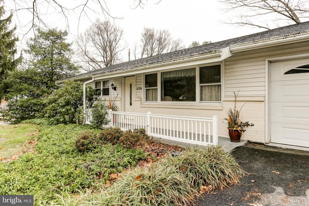 Photo of 2333 BEACON HILL RD, LANCASTER, PA 17601 (MLS # PALA2029594)