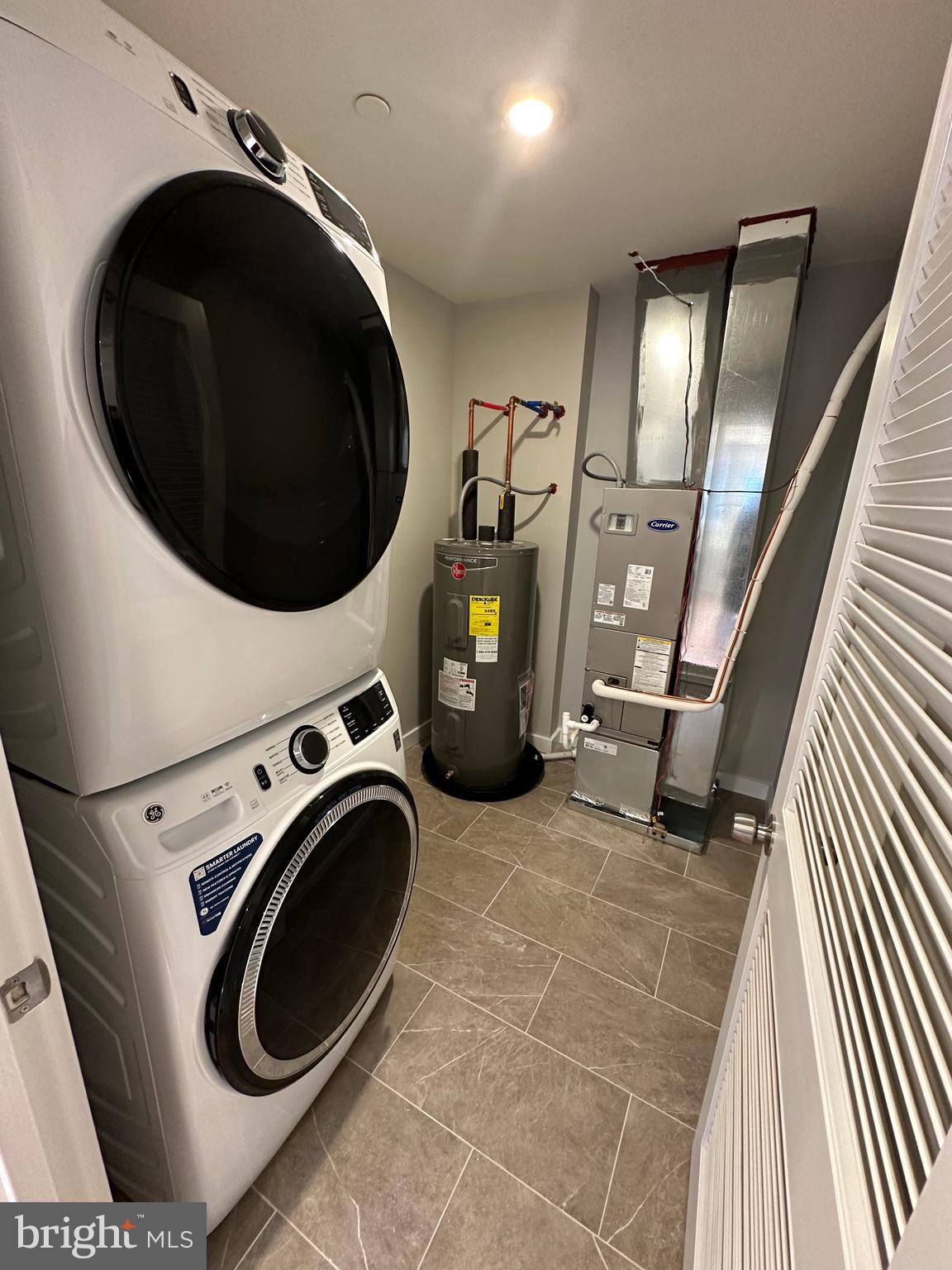 PHILADELPHIA - Residential Lease