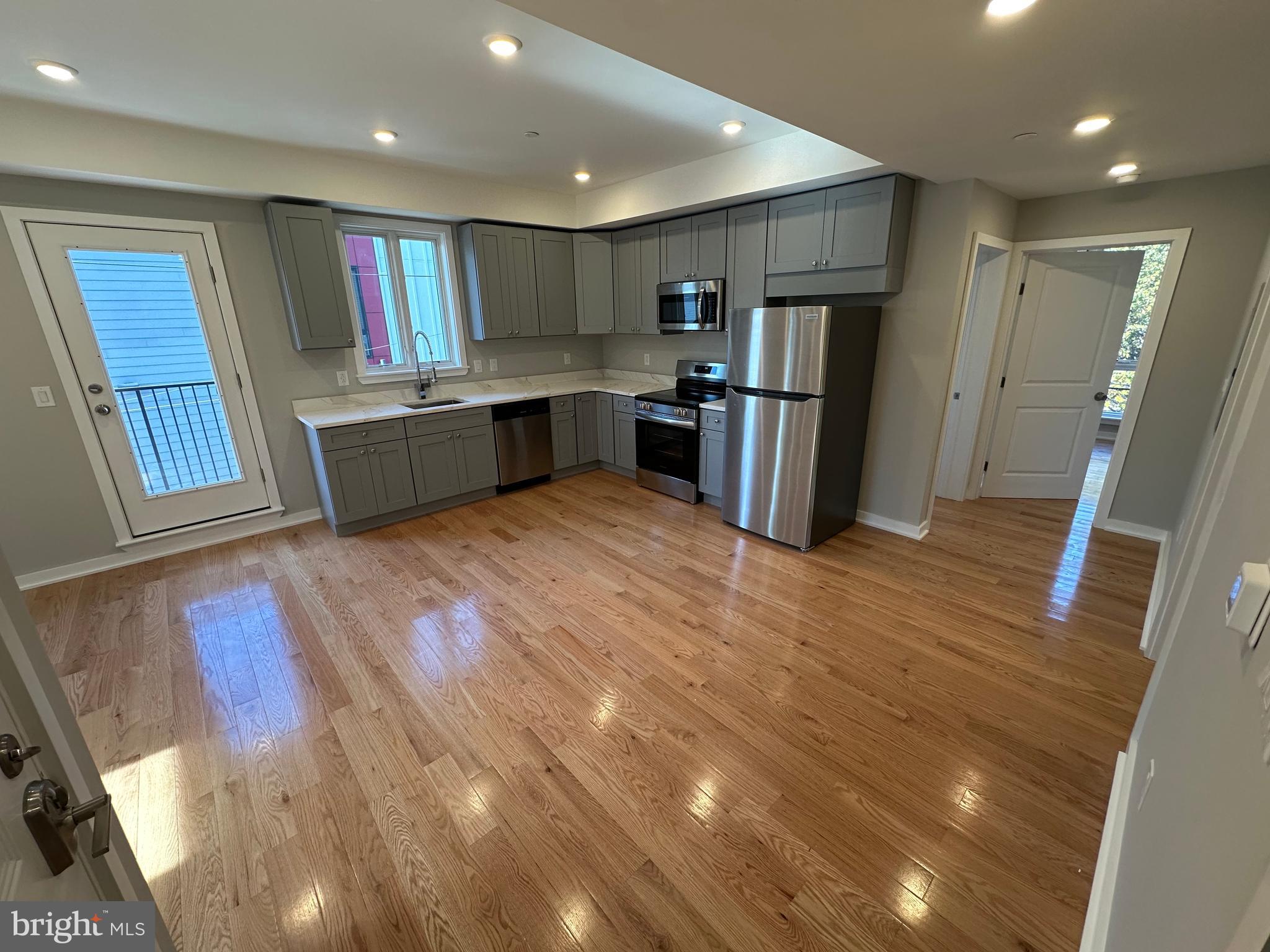 PHILADELPHIA - Residential Lease