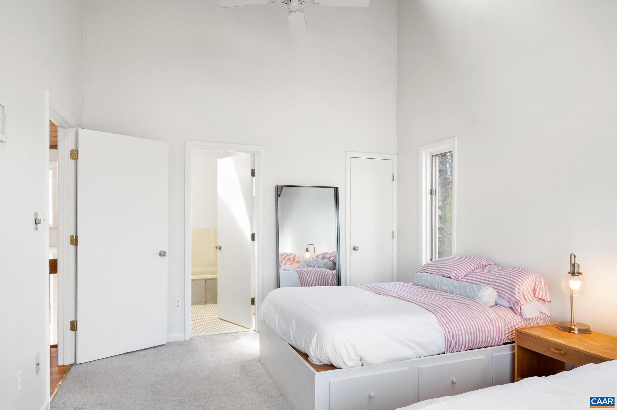 WINTERGREEN RESORT - Residential