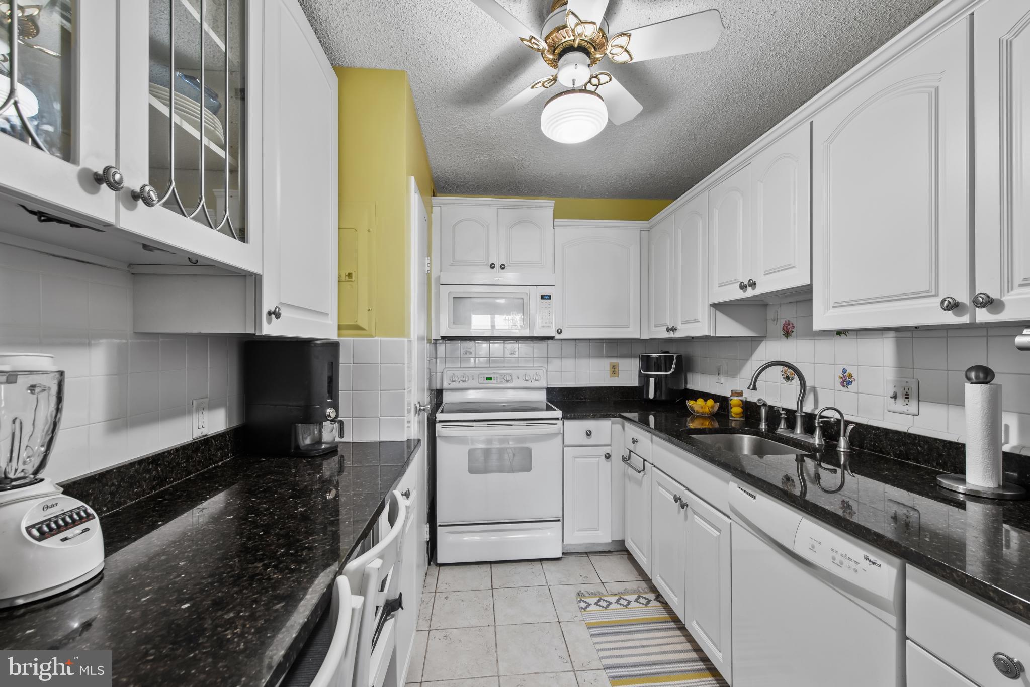 RIDGELY TOWSON CENTER - Residential Lease