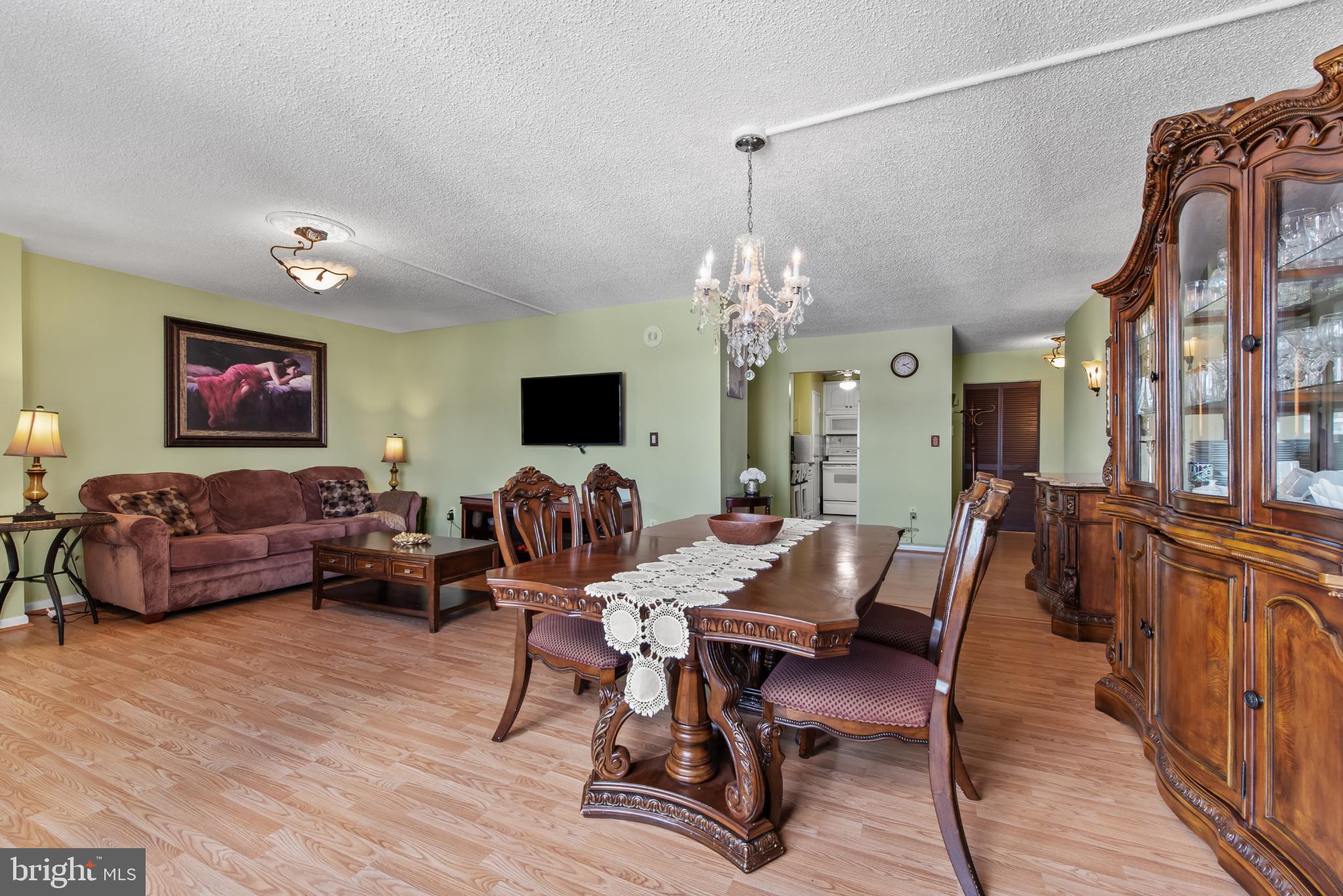 RIDGELY TOWSON CENTER - Residential Lease