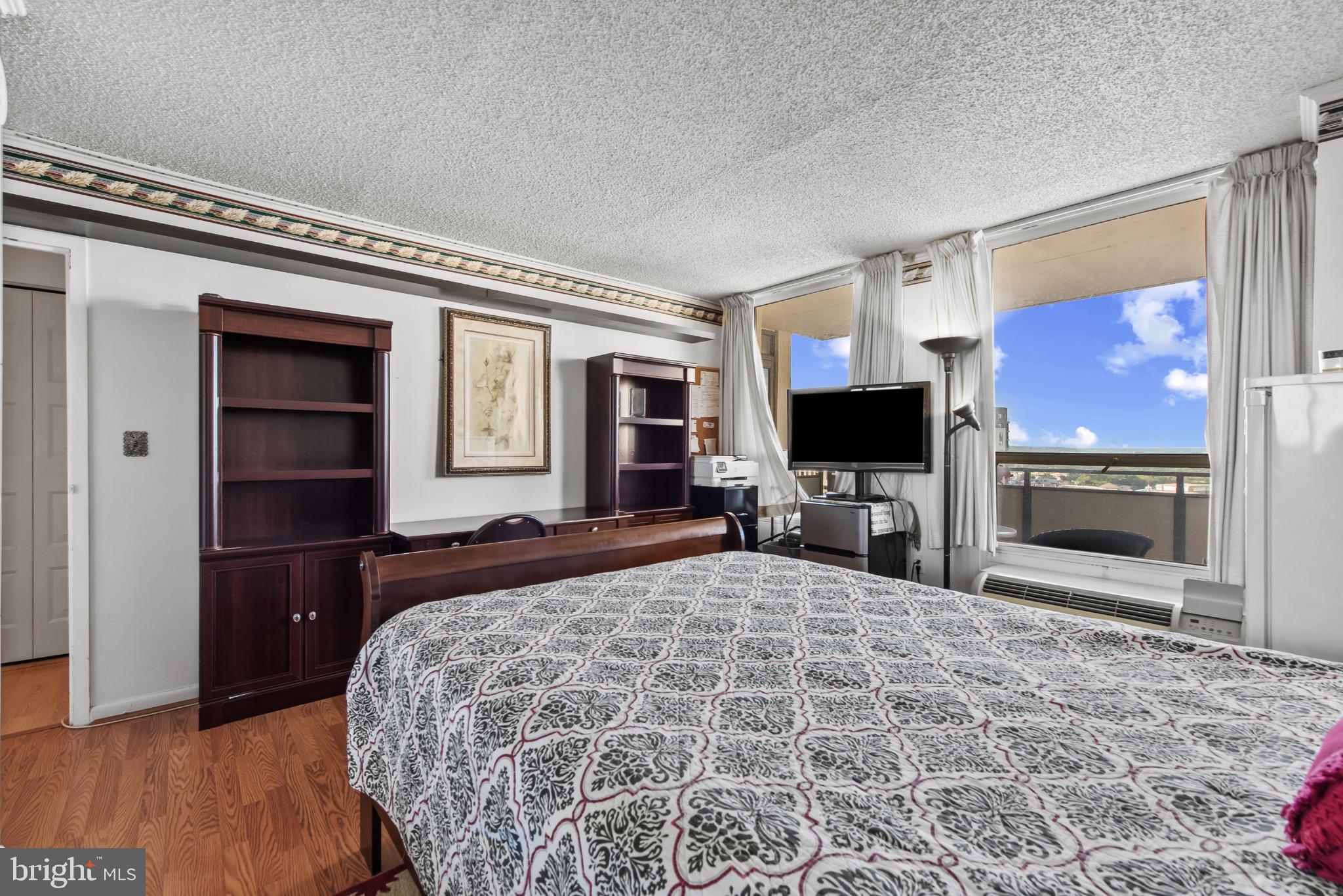 RIDGELY TOWSON CENTER - Residential Lease