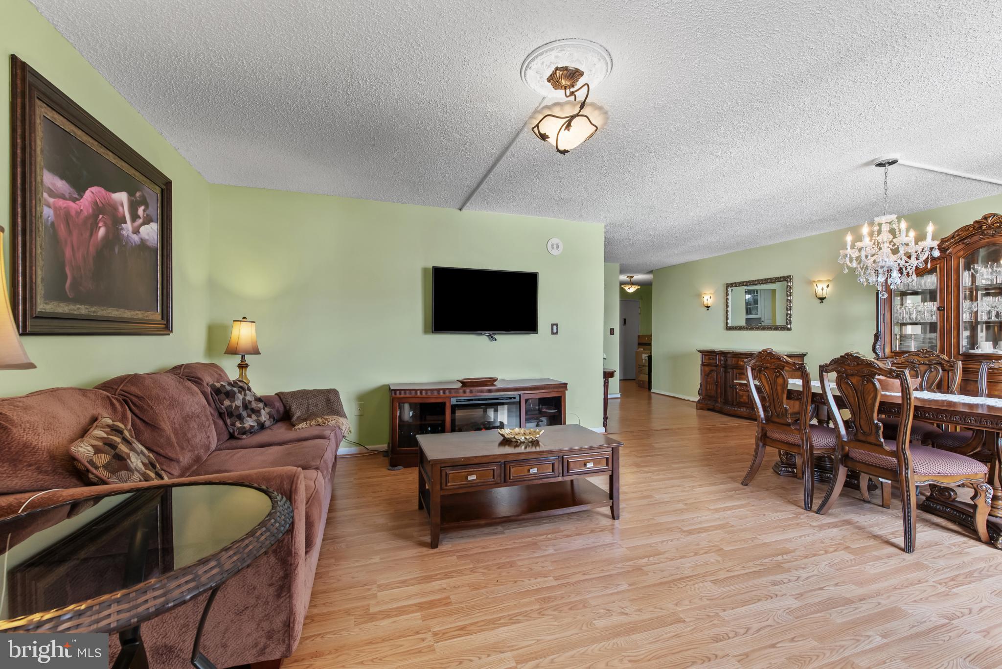 RIDGELY TOWSON CENTER - Residential Lease