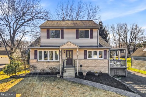 242 CENTER STREET MOORESTOWN NJ 08057