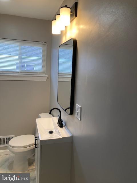 CATONSVILLE MANOR - Residential