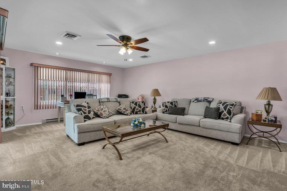 912 DUMBARTON DRIVE B