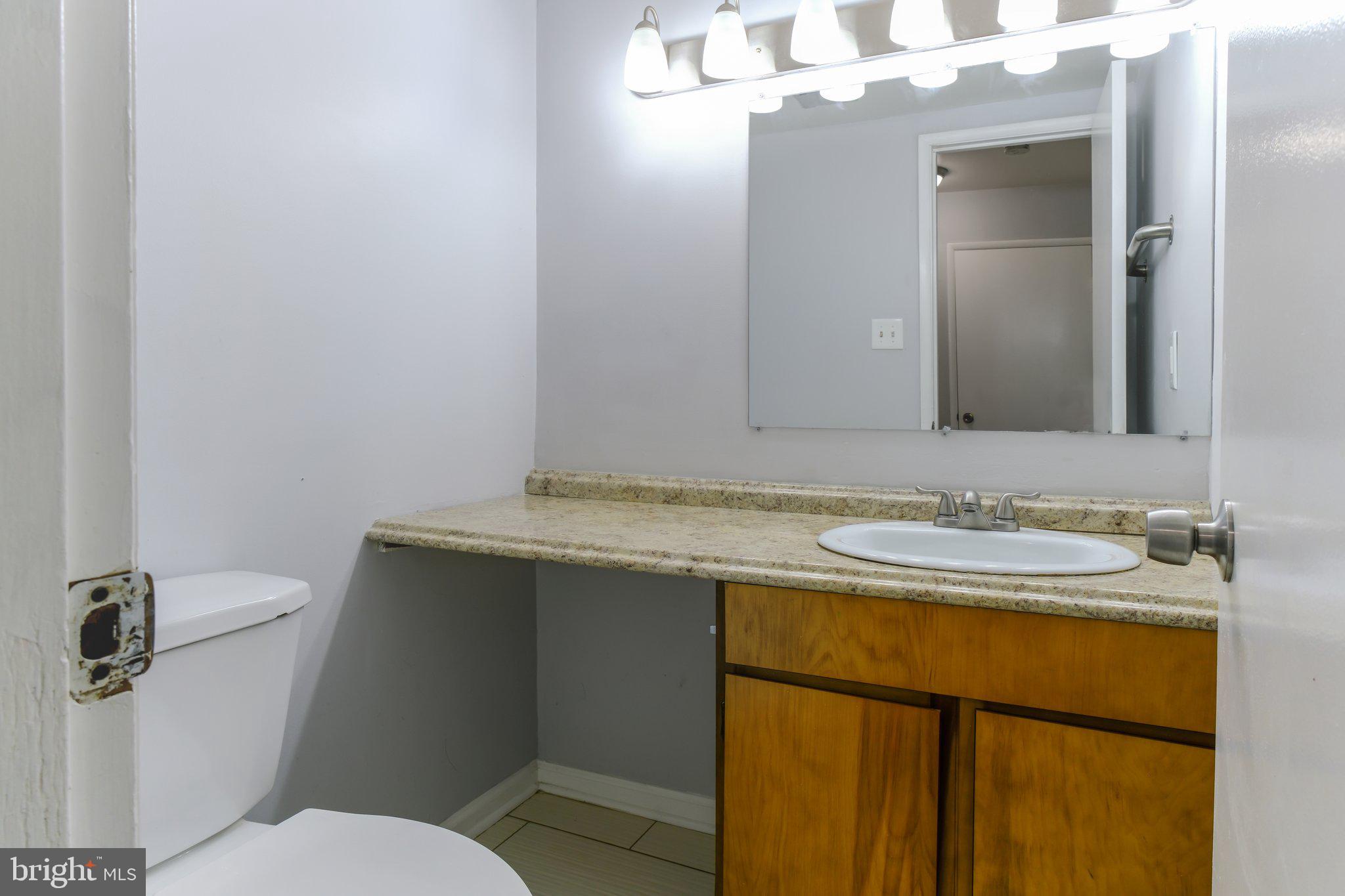 STRATFORD MEWS - Residential Lease