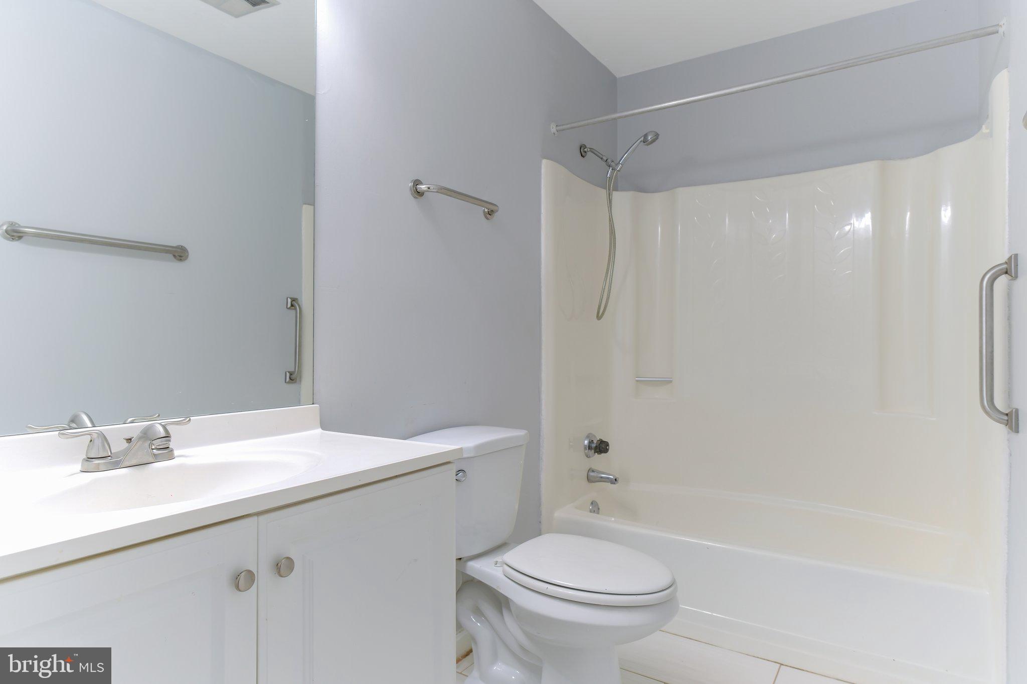 STRATFORD MEWS - Residential Lease