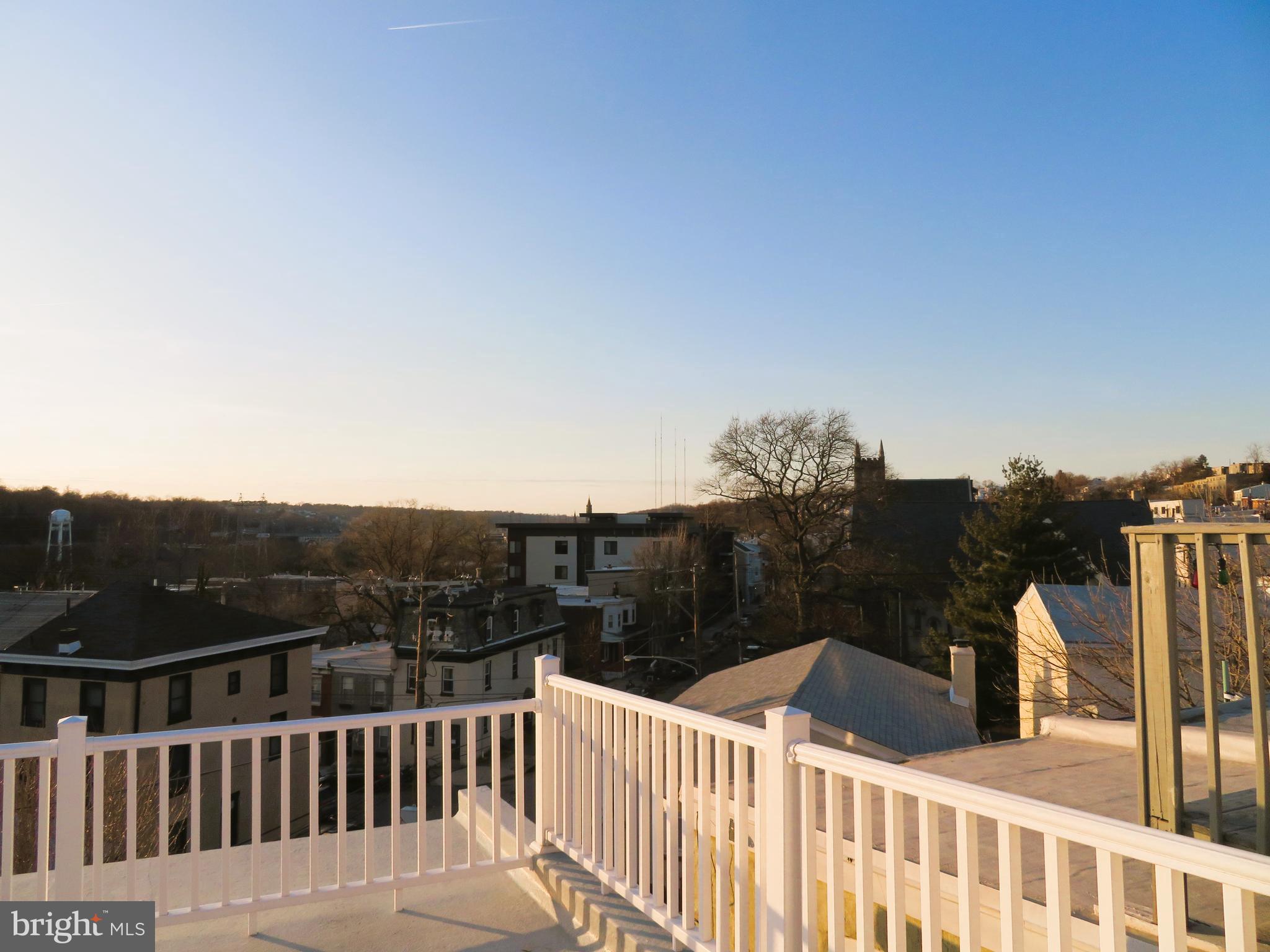 MANAYUNK - Residential Lease