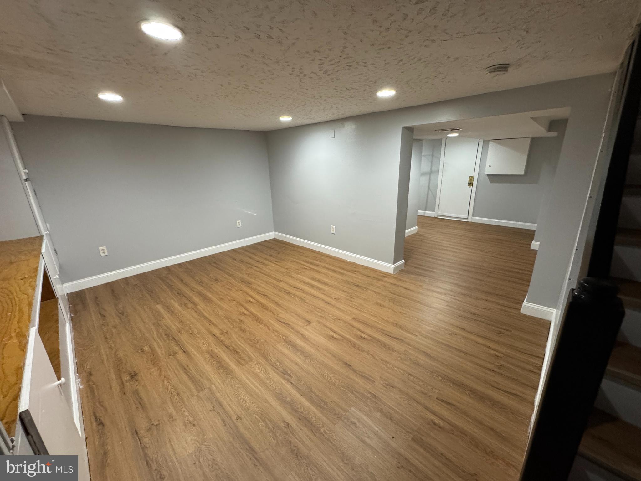 RAMBLEWOOD - Residential Lease