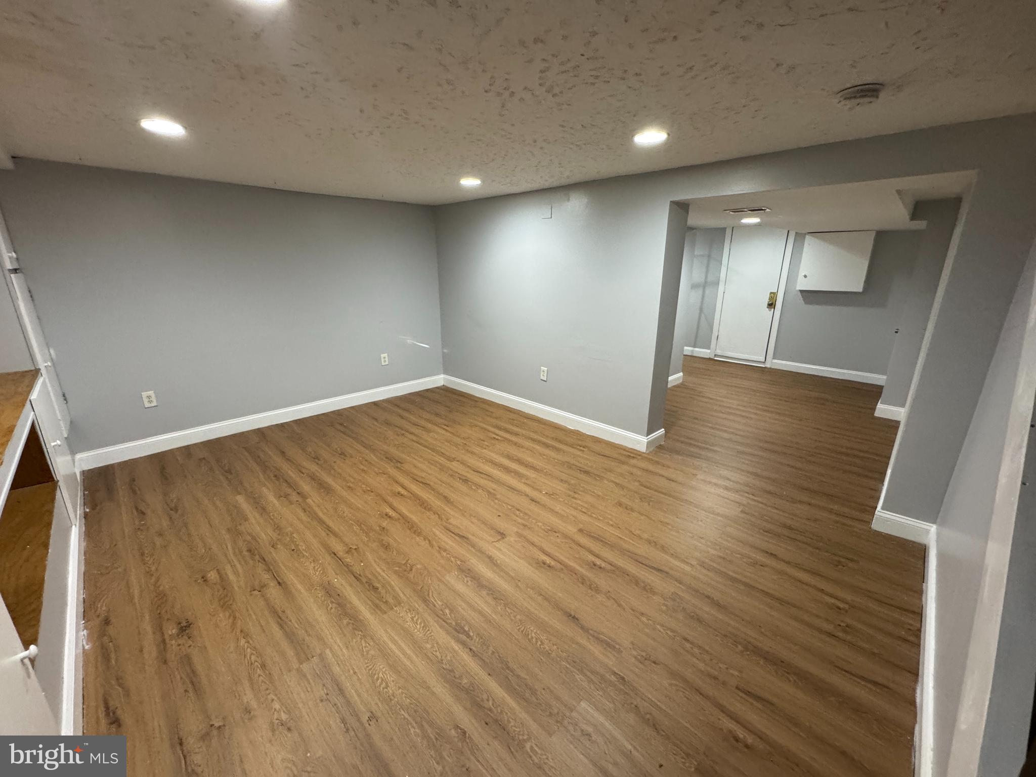 RAMBLEWOOD - Residential Lease
