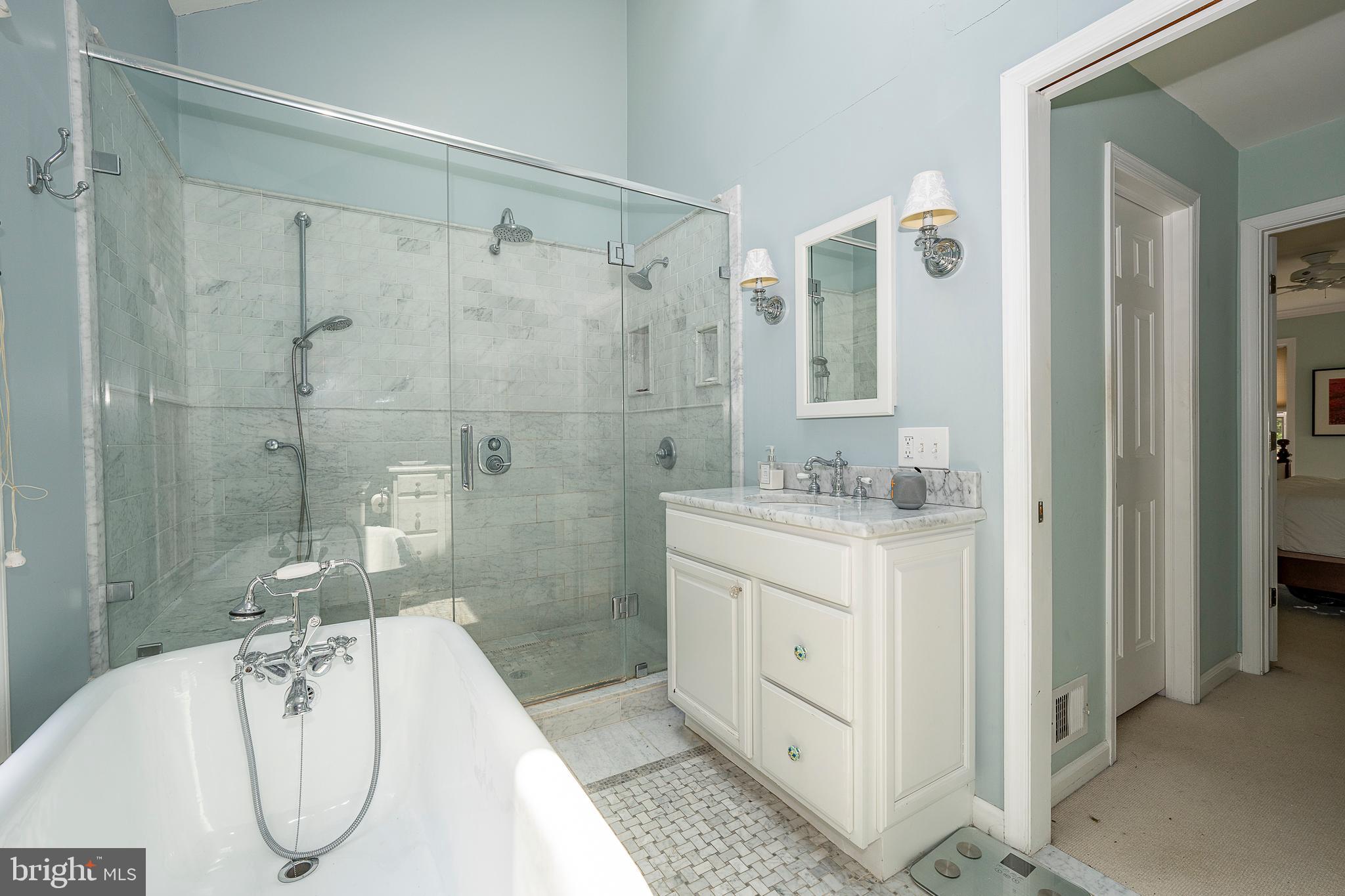 STONEGATE - Residential