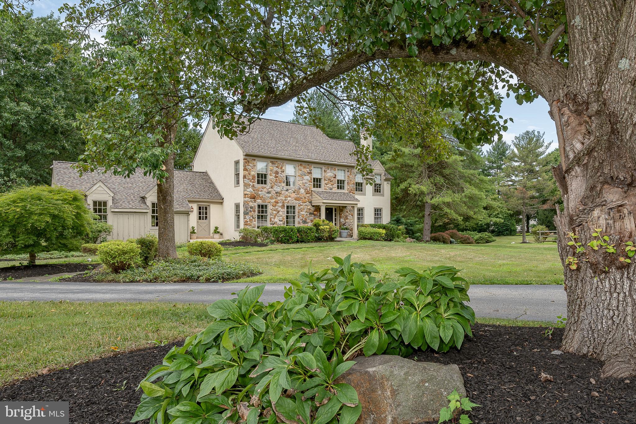 STONEGATE - Residential