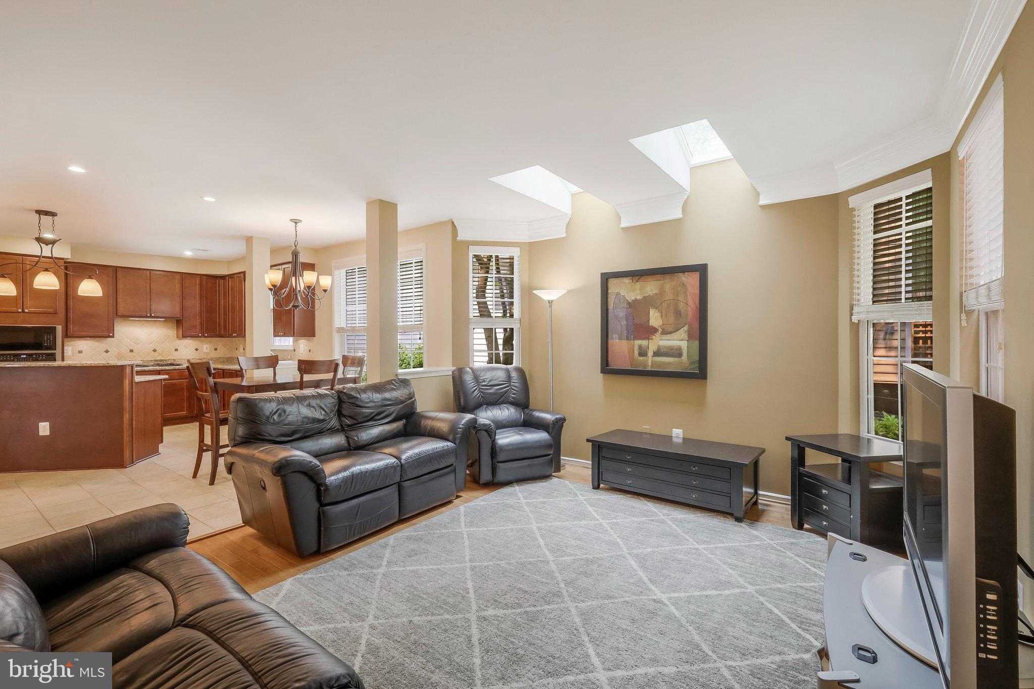 KINGSTOWNE - Residential