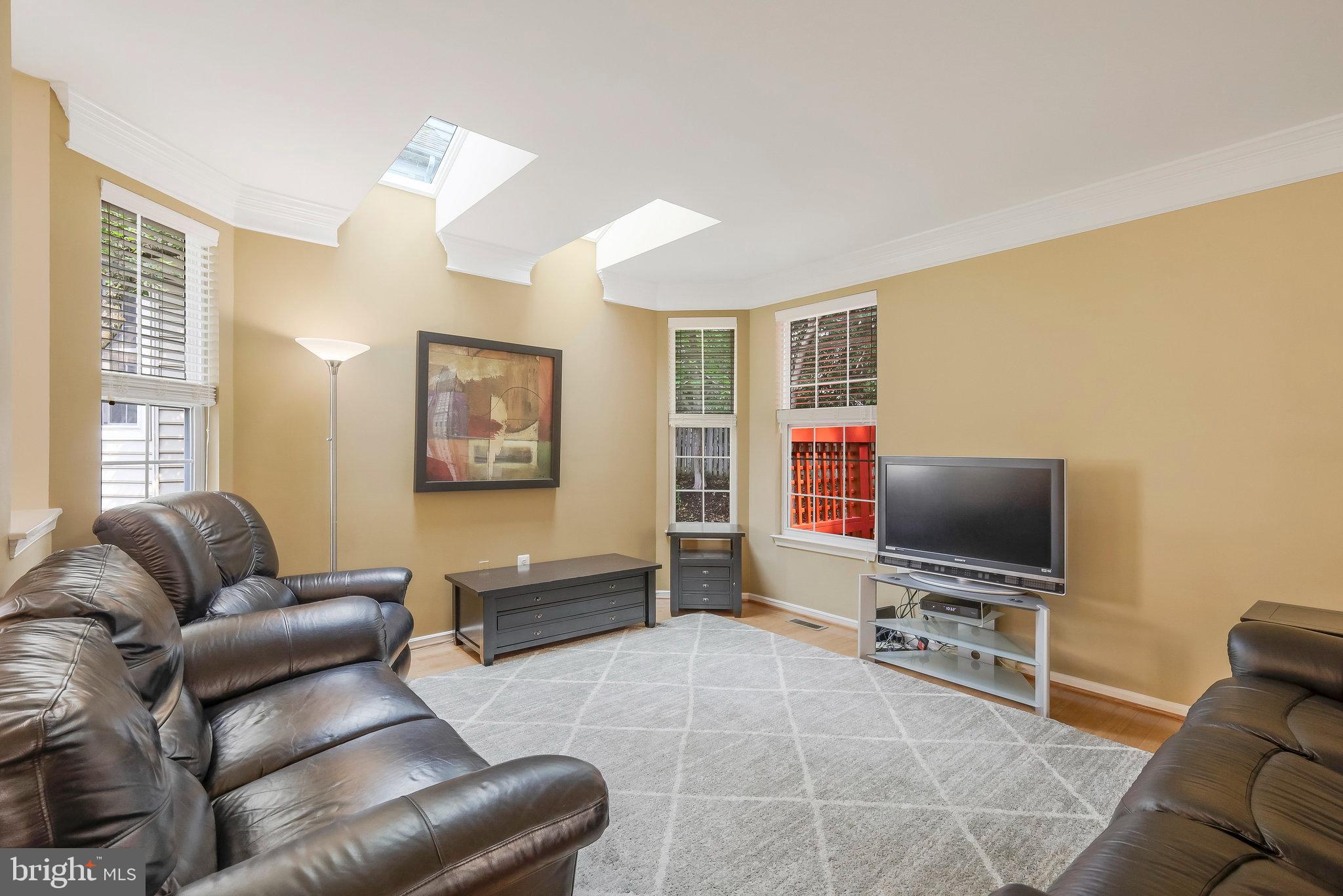 KINGSTOWNE - Residential