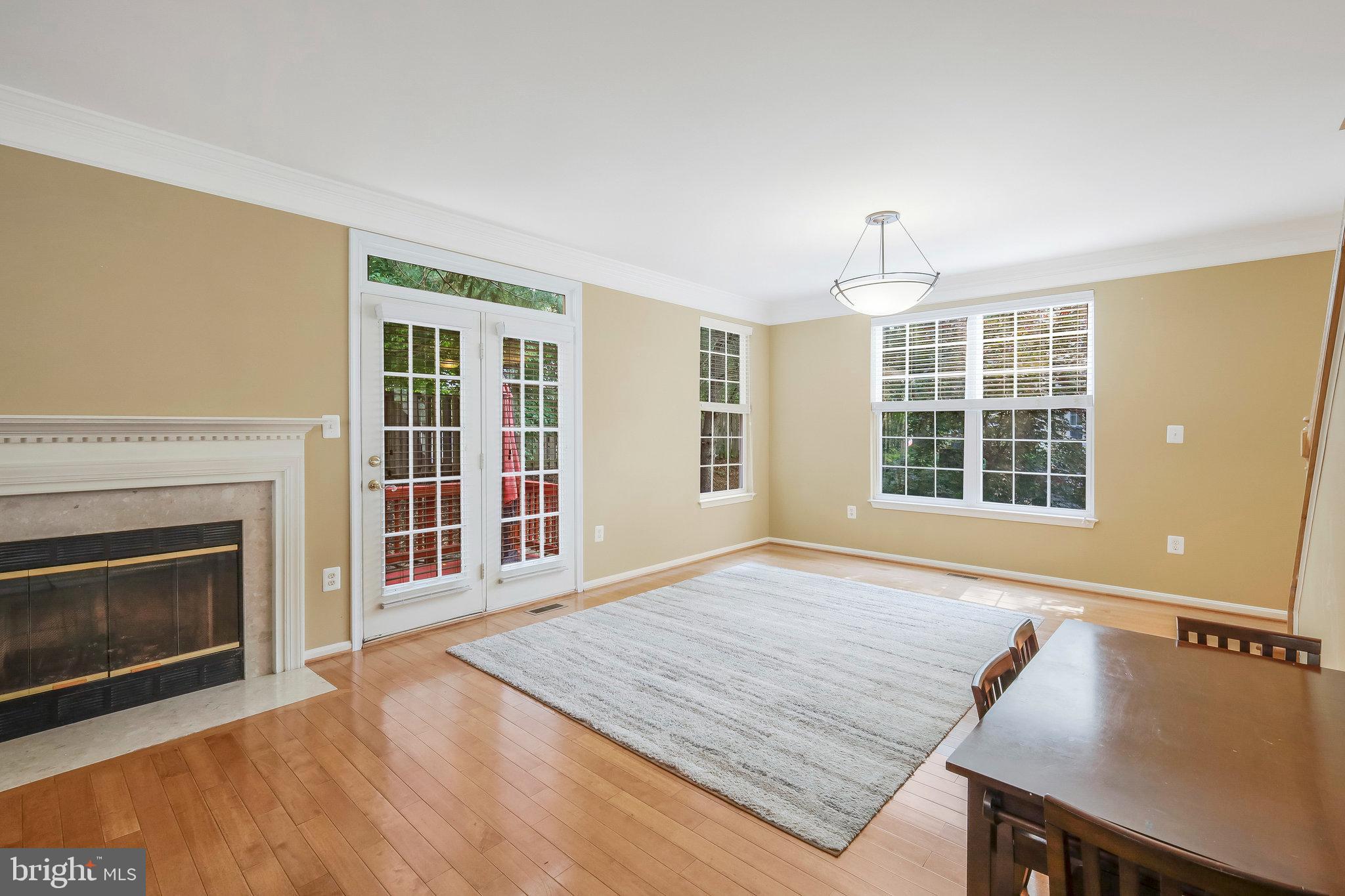 KINGSTOWNE - Residential