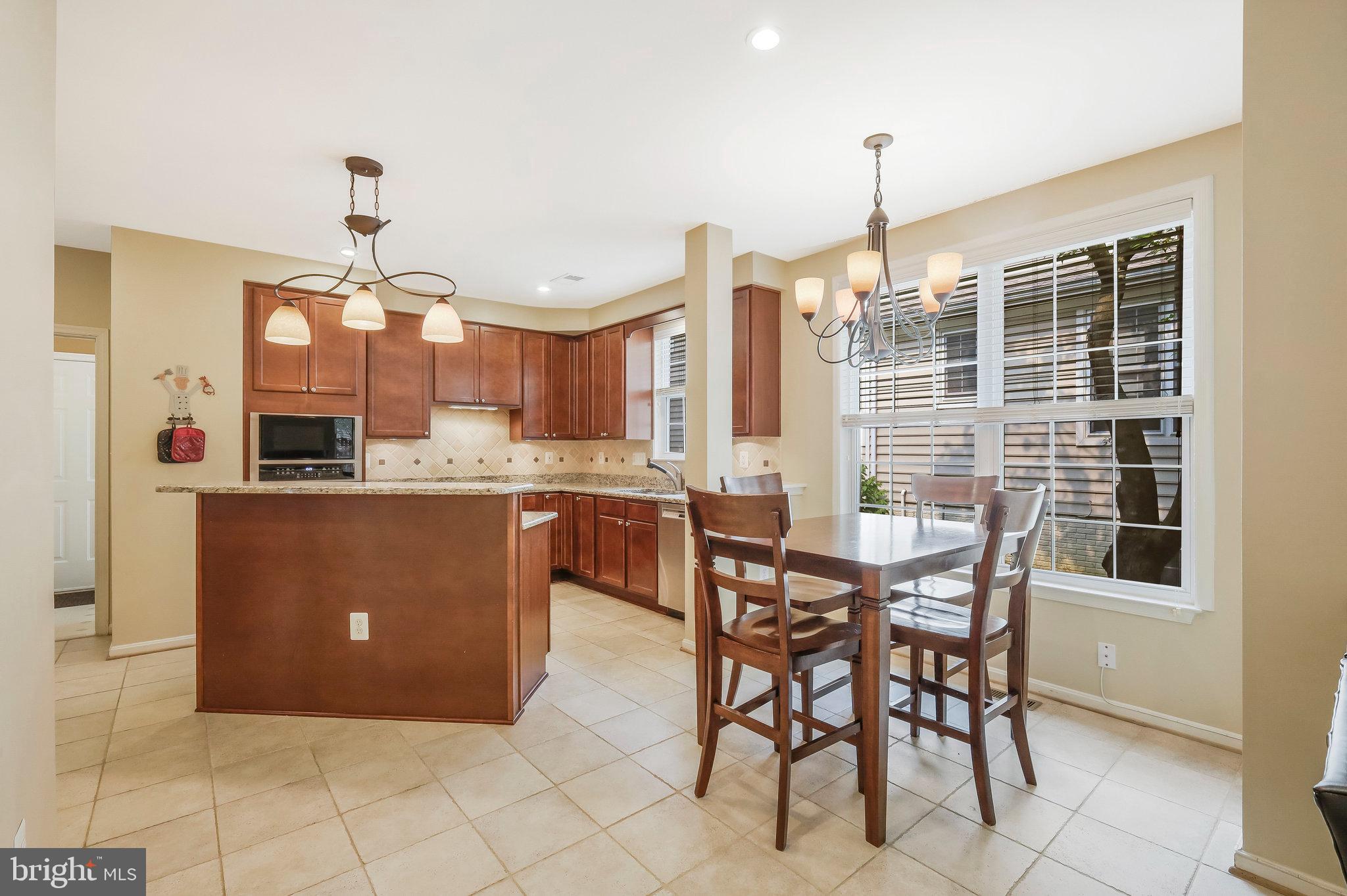 KINGSTOWNE - Residential